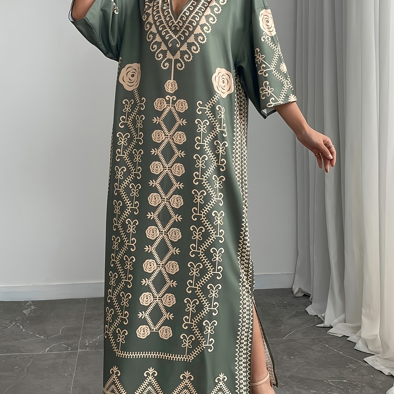 Women's Elegant Green Kaftan Dress with Intricate Beige Detail - V-Neck, Side Slits Baju Abaya, Flowing Fabric for Formal or Cultural Events, Pair with Heels for Sophisticated Look, Cultural Attire