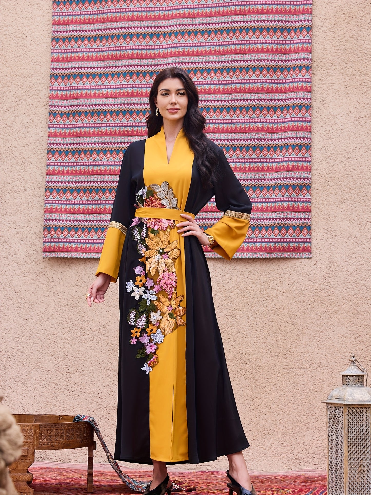 Hot Selling Black Spliced Fashion Beaded Turkish Arab Elegant Holiday Abaya Dress