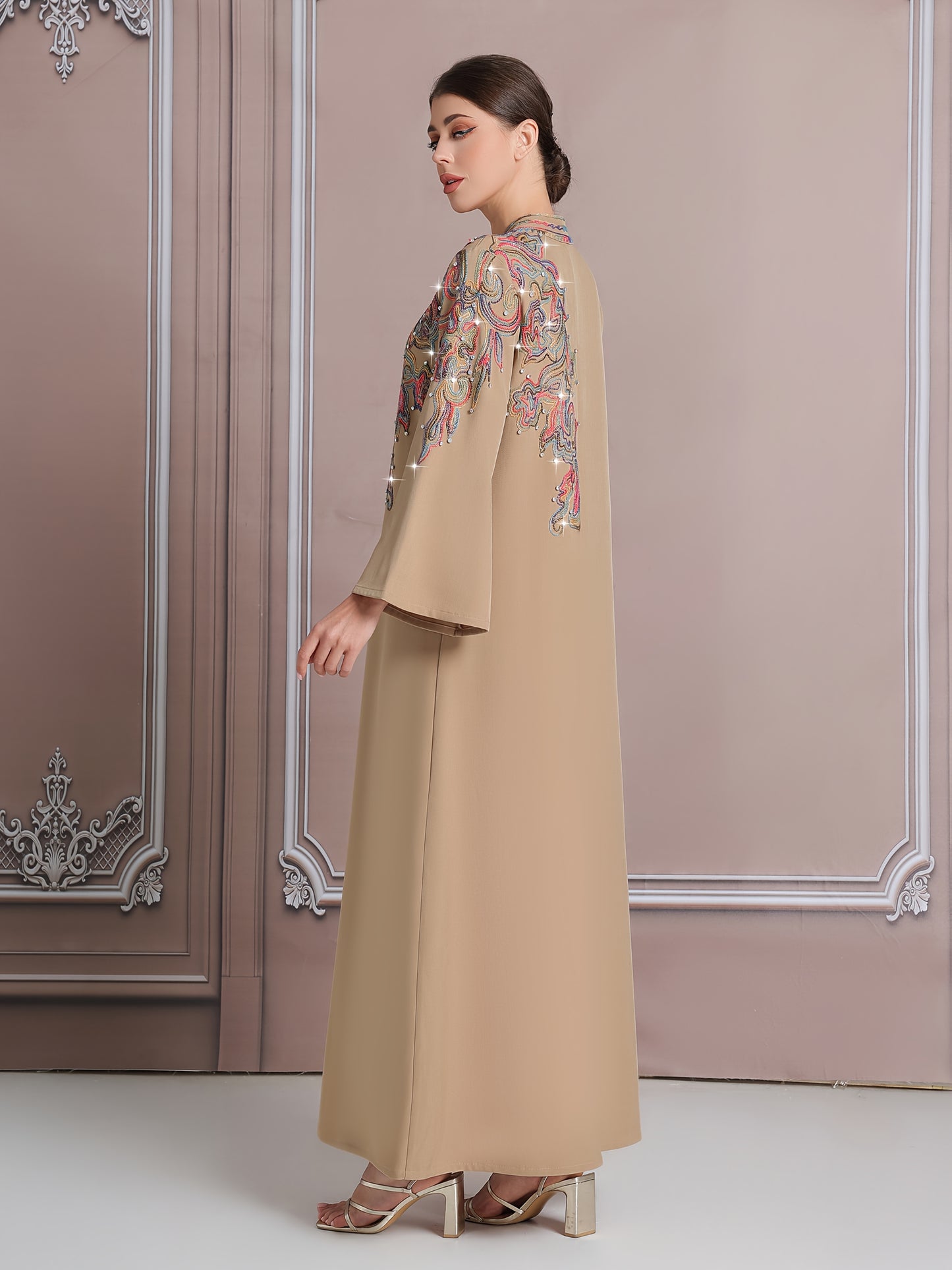 Elegant Dubai-Inspired Modern Kaftan Abaya for Women - Colorful Embroidered Long Robe with Large Size, Beige Abaya, Middle Eastern Fashion, Fashionable Clothing