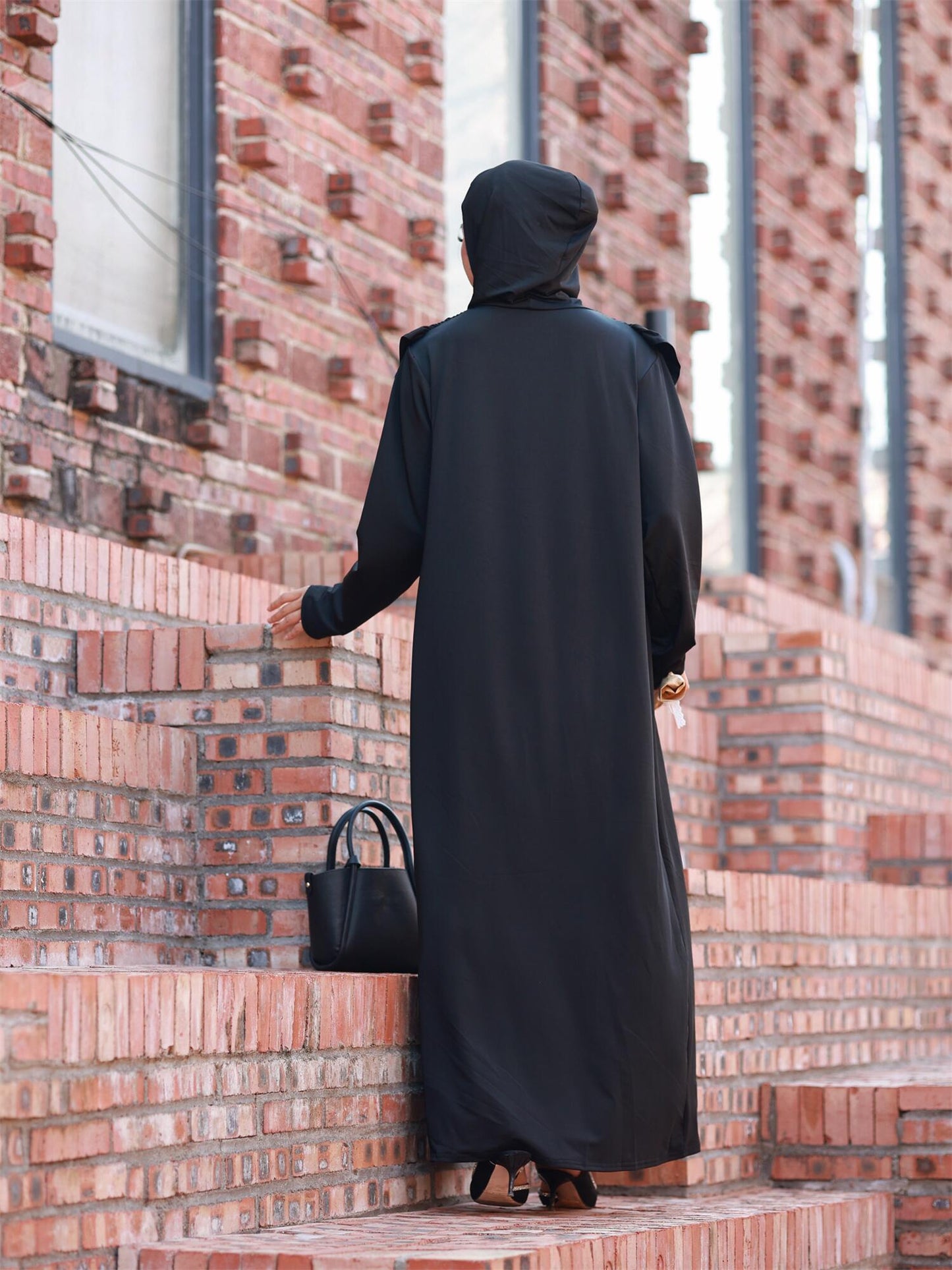 Elegant Black Muslim Arabic Abaya Kaftan - Modest Prayer Dress with Long Sleeves & Floor-Length Coverage, Middle Eastern-Inspired Stretchy Fabric, Machine Washable for Ramadan
