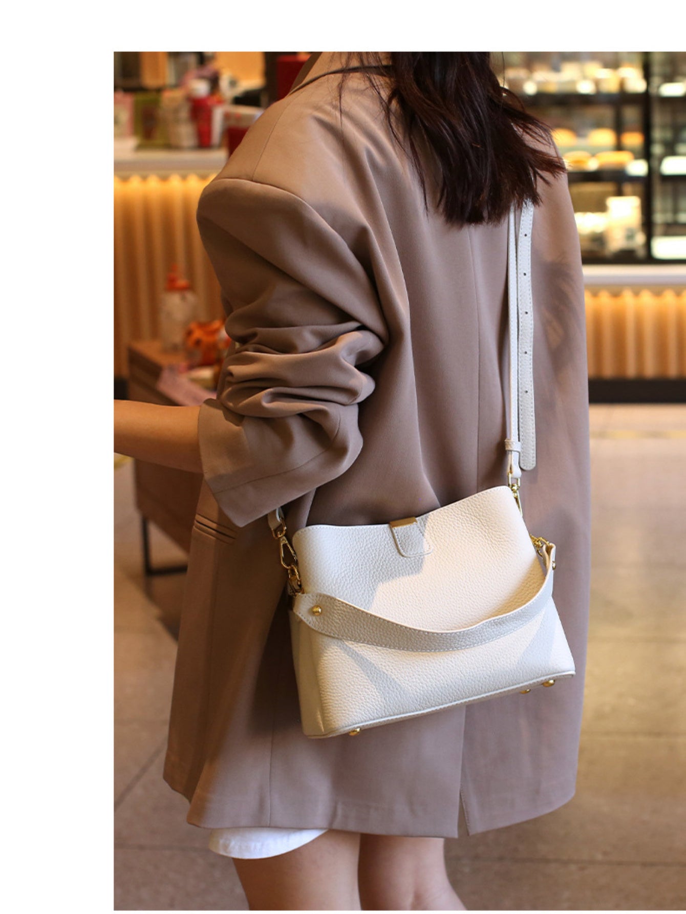 2025 New Model, High-End Grey Leather Women'S Handbag, Cowhide Large Capacity Bucket Bag, Versatile Commuting Shoulder Crossbody Bag, Lightweight And Fashionable Daily Bag