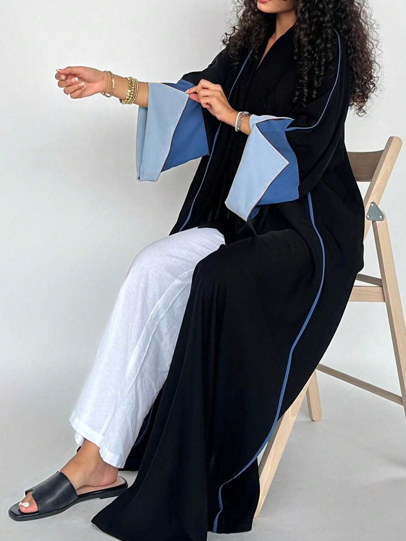 Plus Size - 1pc Plus Size Women's Abaya Burqa - Elegant Color Block Design, Loose Fit Long Sleeve with Open Front, Black & Blue Geometric Pattern, Perfect for Festive Occasions