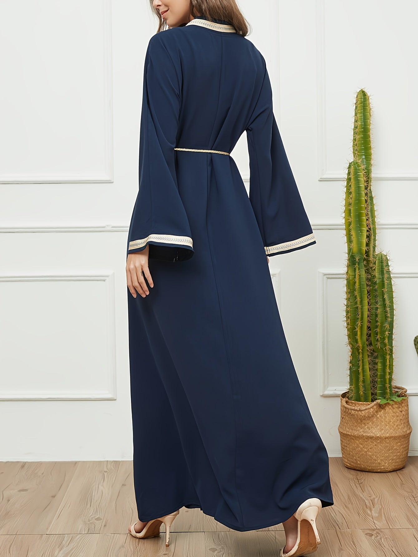 Elegant Middle Eastern Kaftan Arabic Abaya Dress - Long Sleeve Solid Color Traditional Women's Dress with Adjustable Waist Belt, All-Season Modest Wear for Casual & Formal Occasions