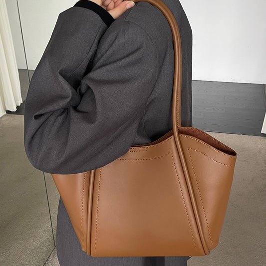 Soft Leather Wing-Shaped Tote Bag for Women, with a Large Capacity, Genuine Leather Single-Shoulder Cowhide Large Bag