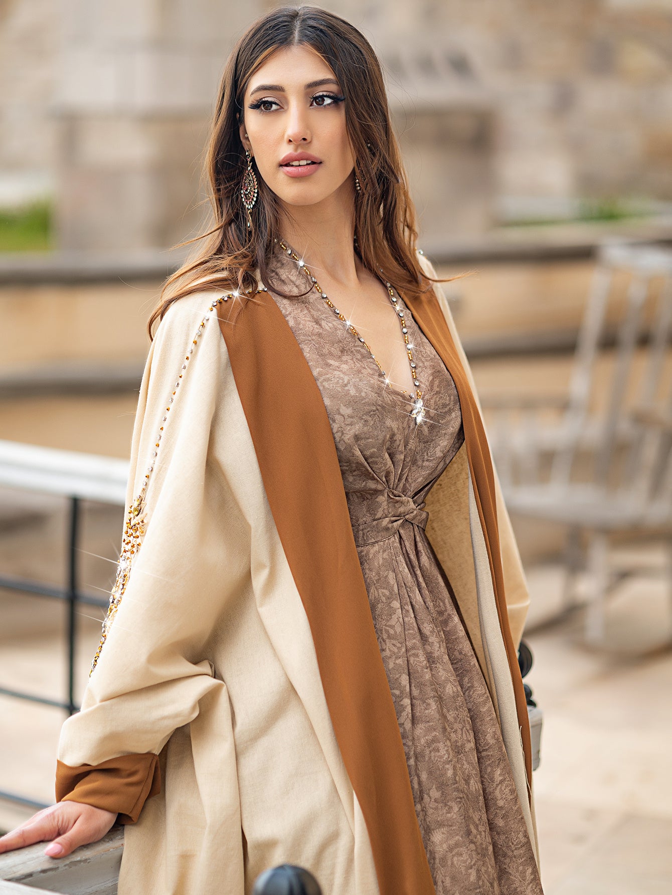 Arabian Kimono Abaya Kaftan - Elegant Beige Long Sleeve Batwing Robe with Hand-Sewn Rhinestone Embellishments, Floor-Length Traditional Cover Dress for Women, Parties