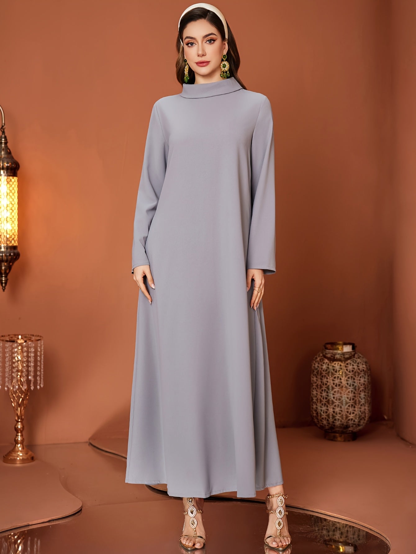 Women's Gray and Black Rhinestone Pineapple Dress Set of Two Kaftan Abaya