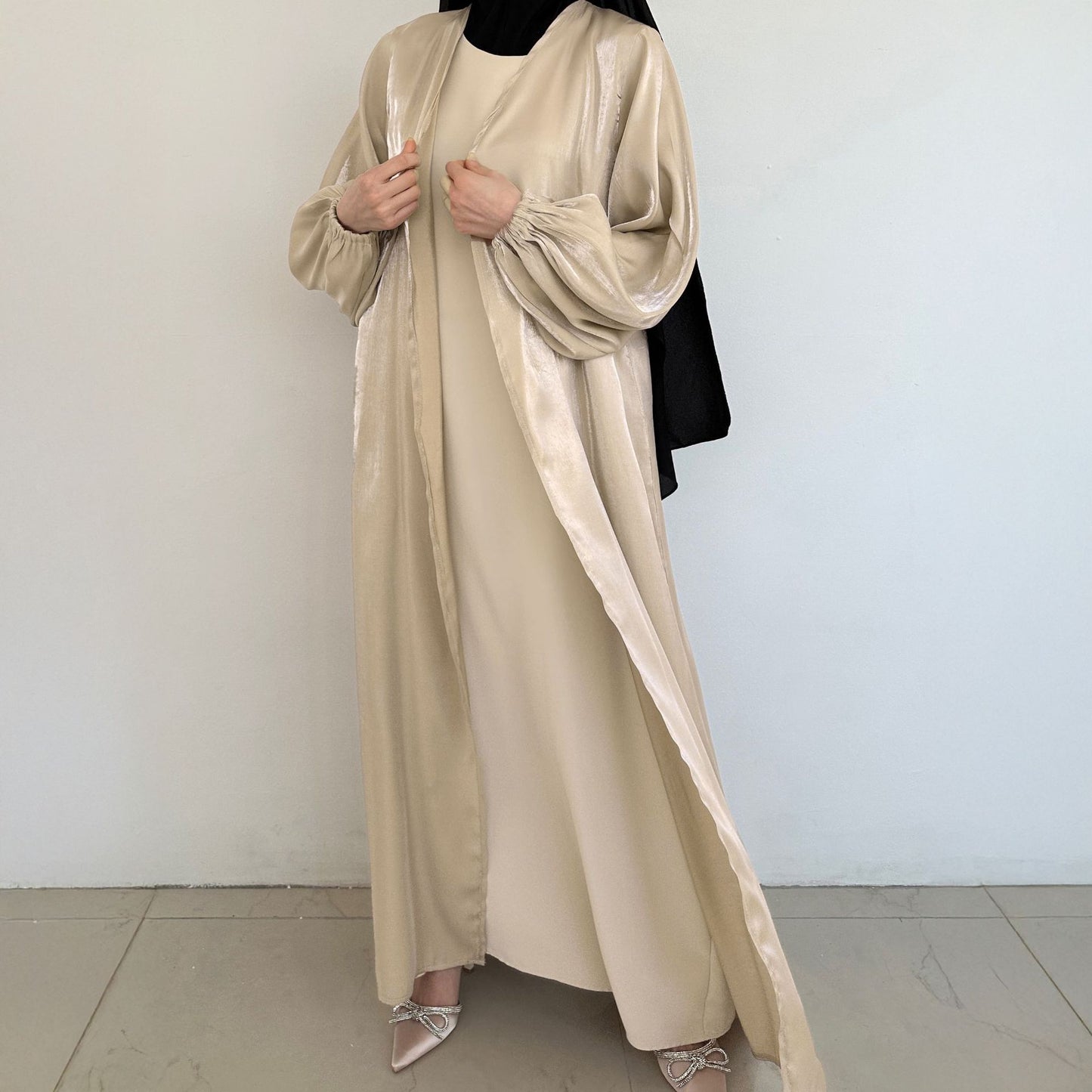 Plus Size, Middle Eastern Modest Muslim Fashionable Bright Silky Satin Solid Color Belt Bat Sleeve Arabic Abaya European and American Large Size Women's Clothing