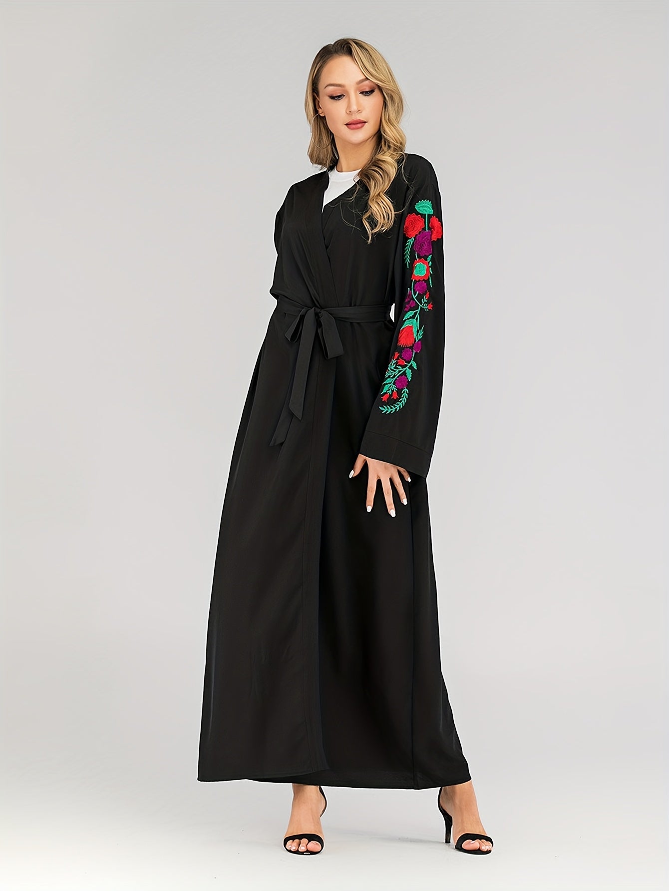 Women's Elegant Islamic Emirati Abaya Robe - Long Sleeve Islamic Dress with Belt, Black with Floral pattern, Lightweight Non-Stretchy Fabric for Everyday & Ramadan
