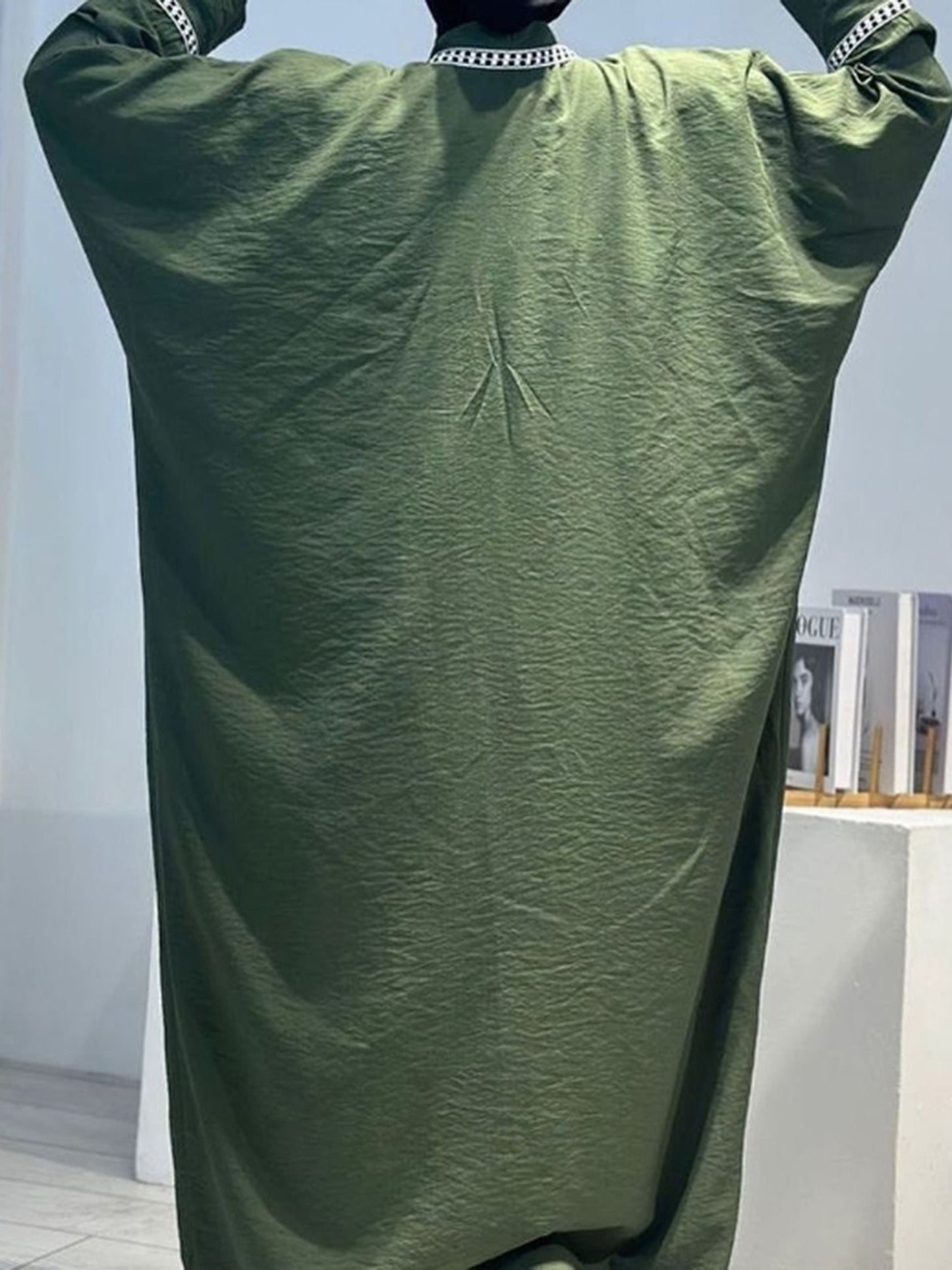 Women's Elegant Olive Green & Black Contrast Trim V-Neck Long Sleeve Kaftan Robe - Loose Fit All-Season Machine Washable Arab Cardigan for Home & Casual Wear, Decorative Detailing