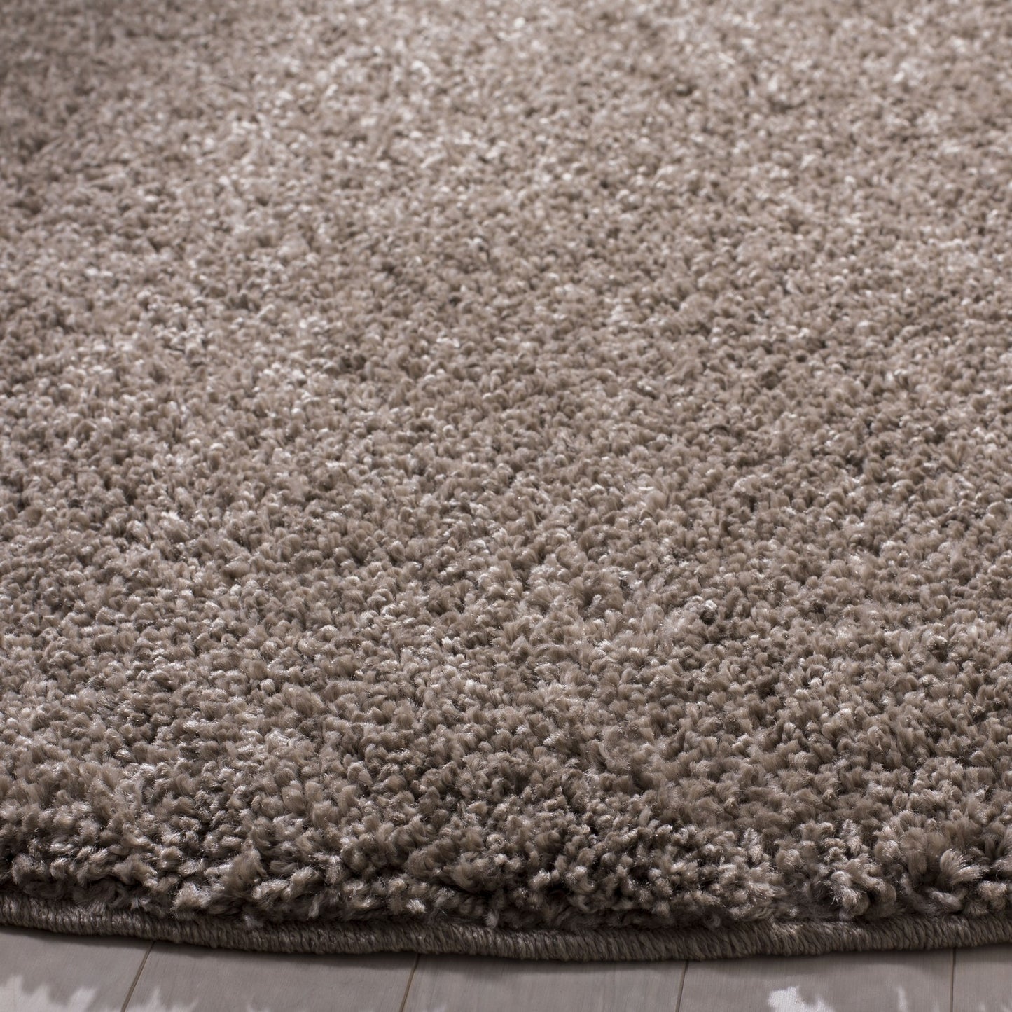 Indoor Power Loomed Easy Care Area Rug For Home Decor Rug/Carpet for Living Room, Bedroom, Dining Room, Home Office, Basement