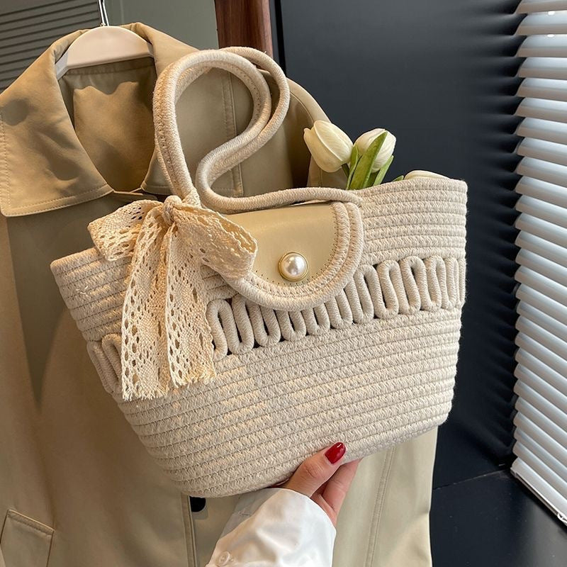 Handbag Women's Straw Basket Handmade Bag Holiday Picnic Spring Trip Photo Beach Bag Single Shoulder Woven Small Bag Elegant Lady