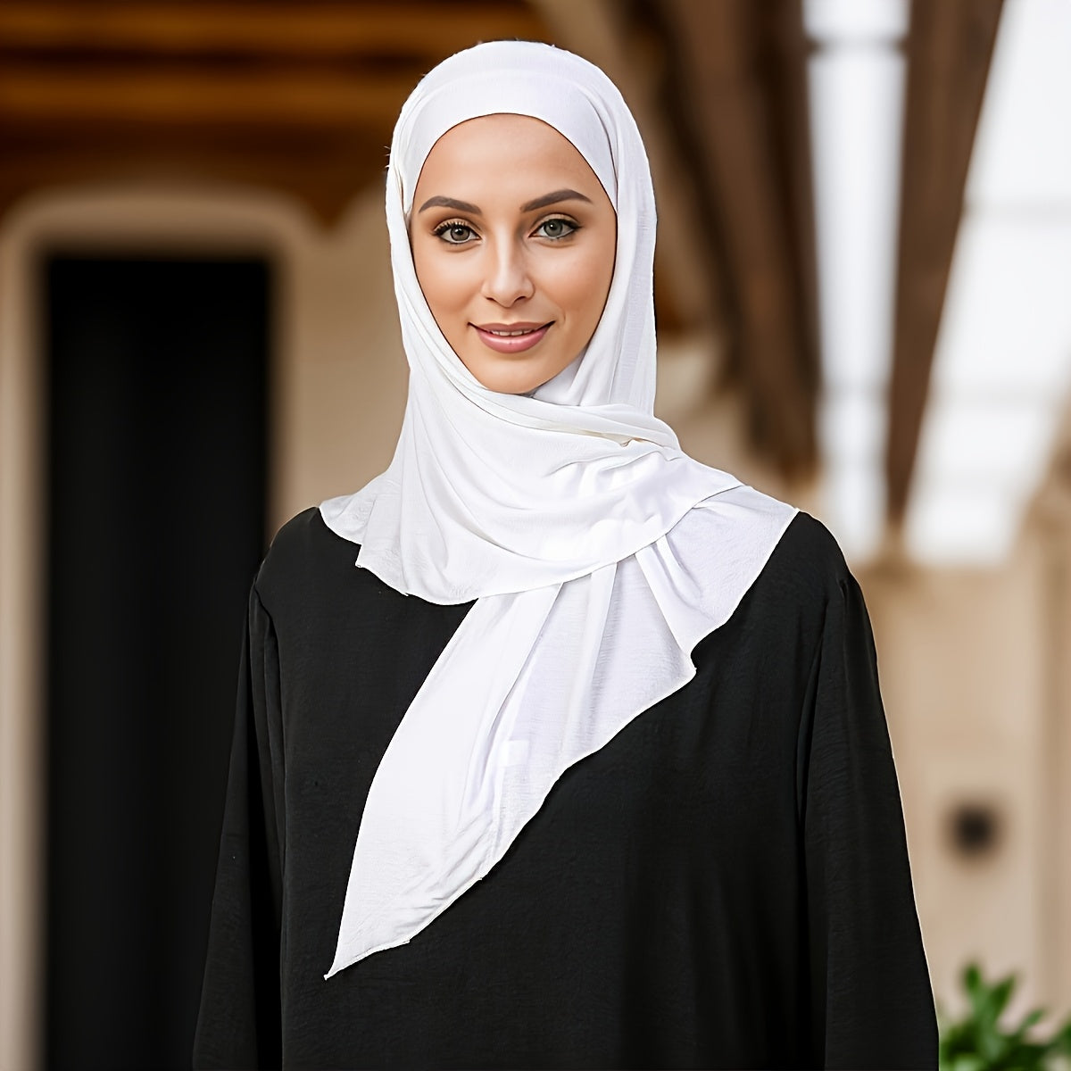 1pc Women's Lightweight Adjustable Headscarf - Wind & Machine Washable, Non-Stretch Fabric for Ramadan, Daily Travel & Modest Fashion (Black), Hijab Accessories, Solid Color Hijab