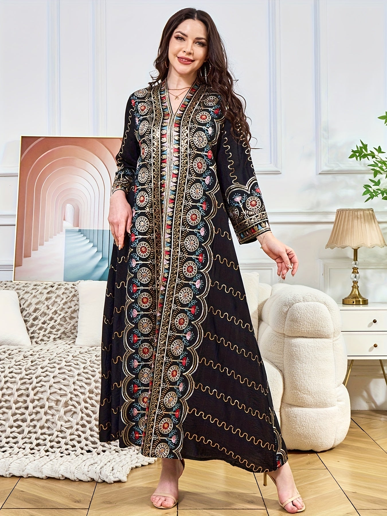 Middle East Autumn-Winter New Arrival: Stylish Muslim Black Dress with Beaded V-Neck, Loose Fit Party Evening Gown for Women – Turkish Design Long Abaya