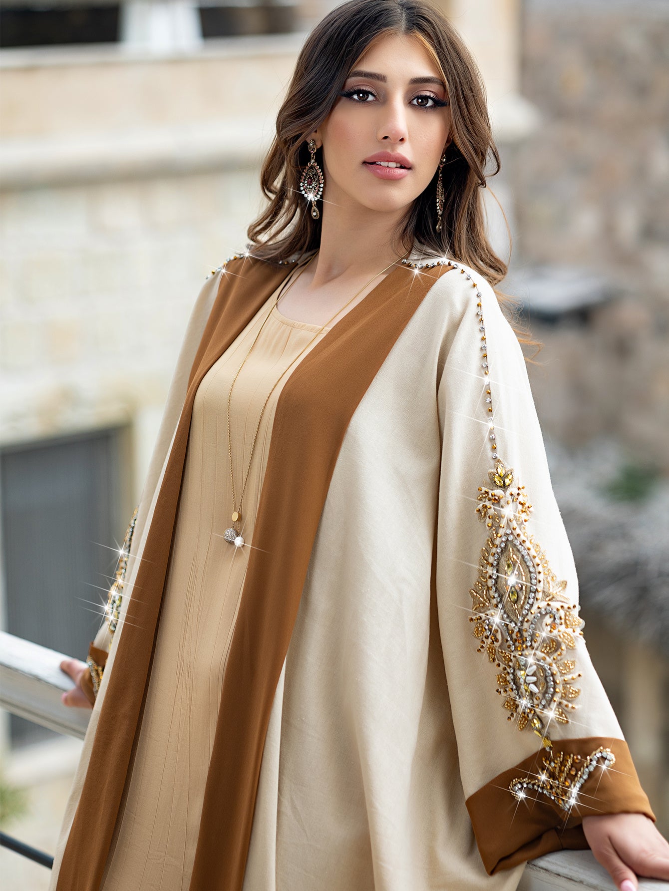 Arabian Kimono Abaya Kaftan - Elegant Beige Long Sleeve Batwing Robe with Hand-Sewn Rhinestone Embellishments, Floor-Length Traditional Cover Dress for Women, Parties