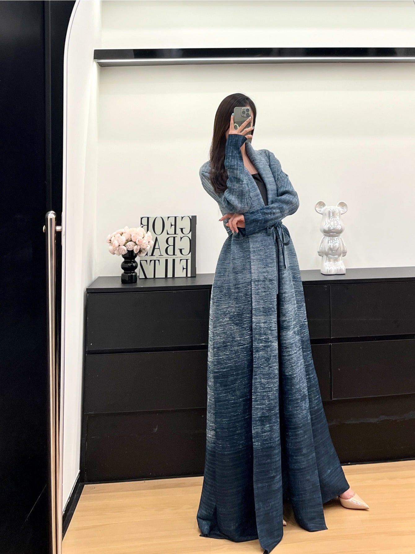Women's Vintage-Inspired Geometric Print Long Robe Abaya with Tie Waist - Loose Fit, High Stretch, Blue & Black Design, Perfect for Spring/Summer/Fall Festivals