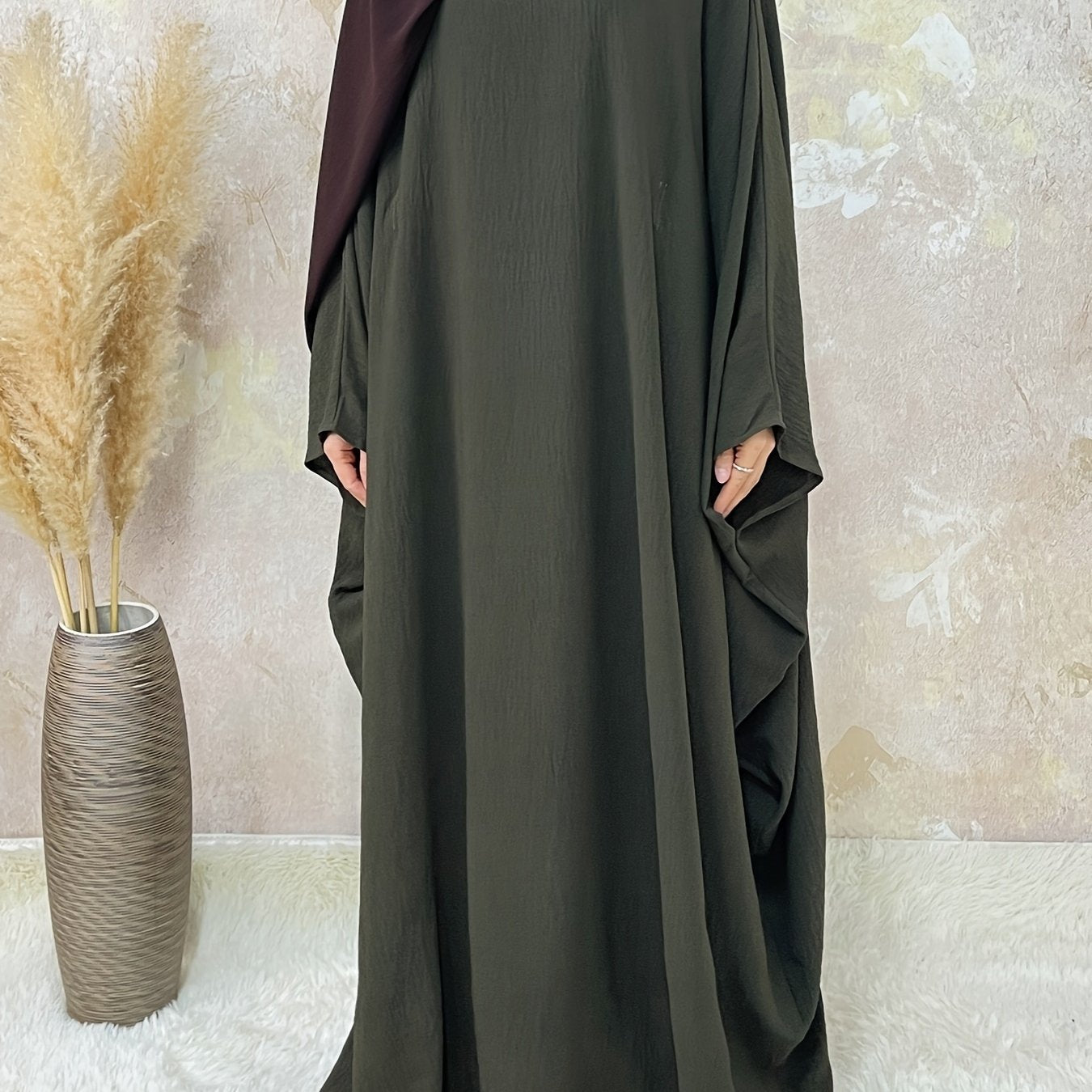 Women's Vintage Arabic Abaya Dress - Ramadan Modest Batwing Sleeve Long Dress with Waist Belt, Loose Fit Solid Black, Faux Pockets for All-Season Wear, Muslim Dress, Modest Apparel