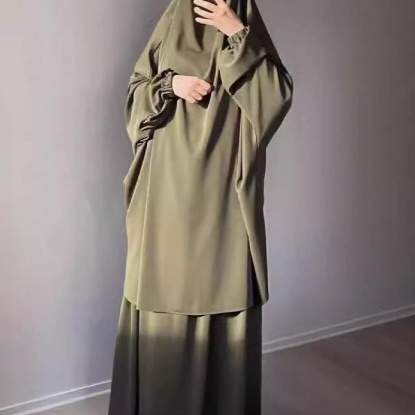 Middle East Dubai Women's Solid Color Loose Jilbaab Two-Piece Set with Large Hijab for Export