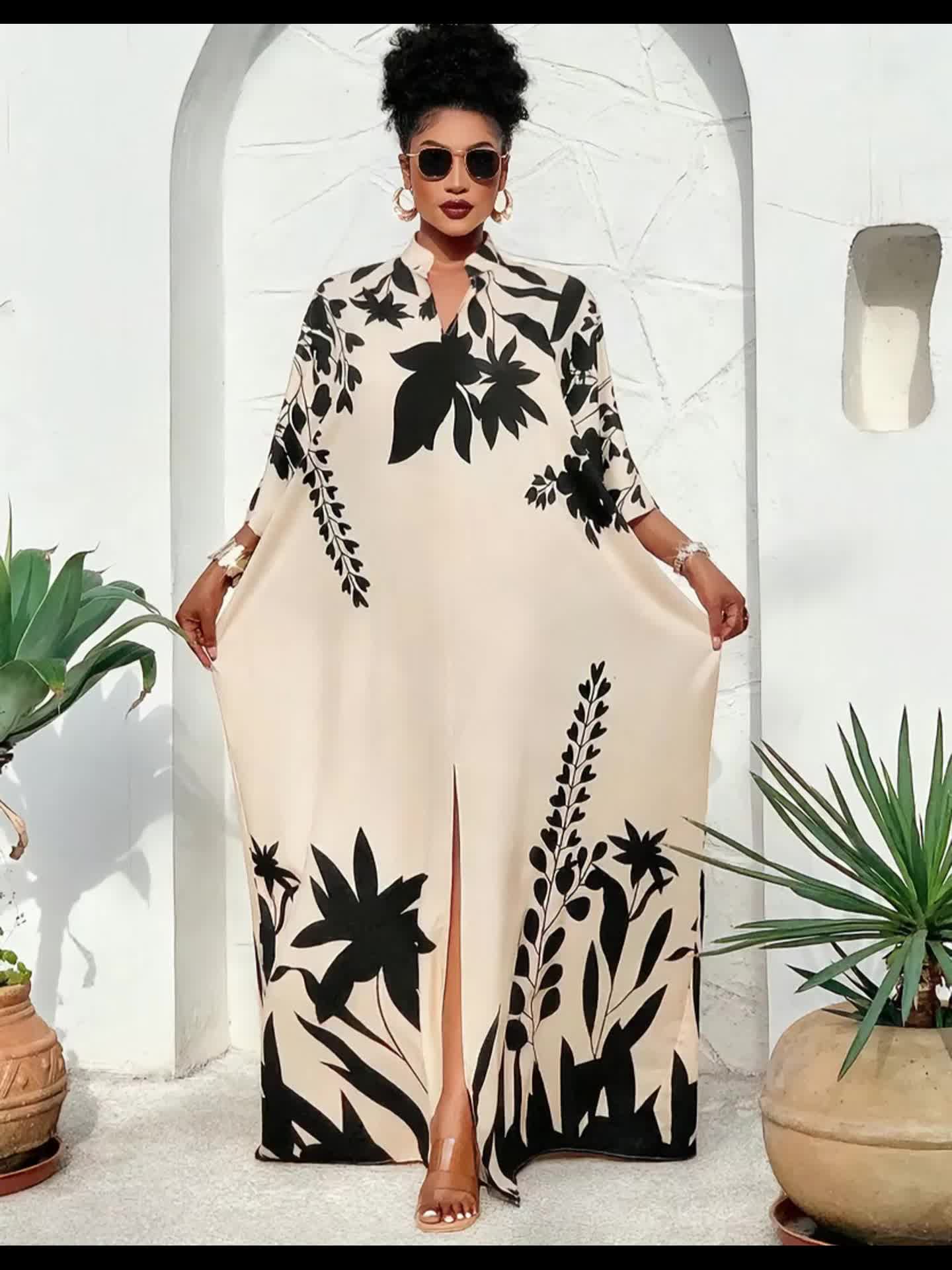 Plus Size, Autumn/Winter Plus Size Blue and White Botanical Print Elegant Dress, Flattering and, Versatile for Daily Outings, Suitable for Christmas, Valentine's Day, and Various Holiday Occasions