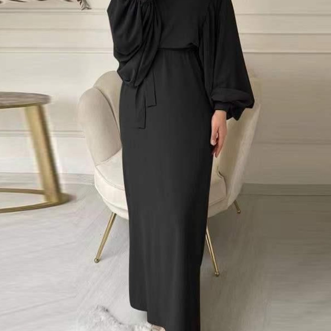 Elegant Women's Long Dress in Solid Color with Lantern Sleeves and Round Neckline