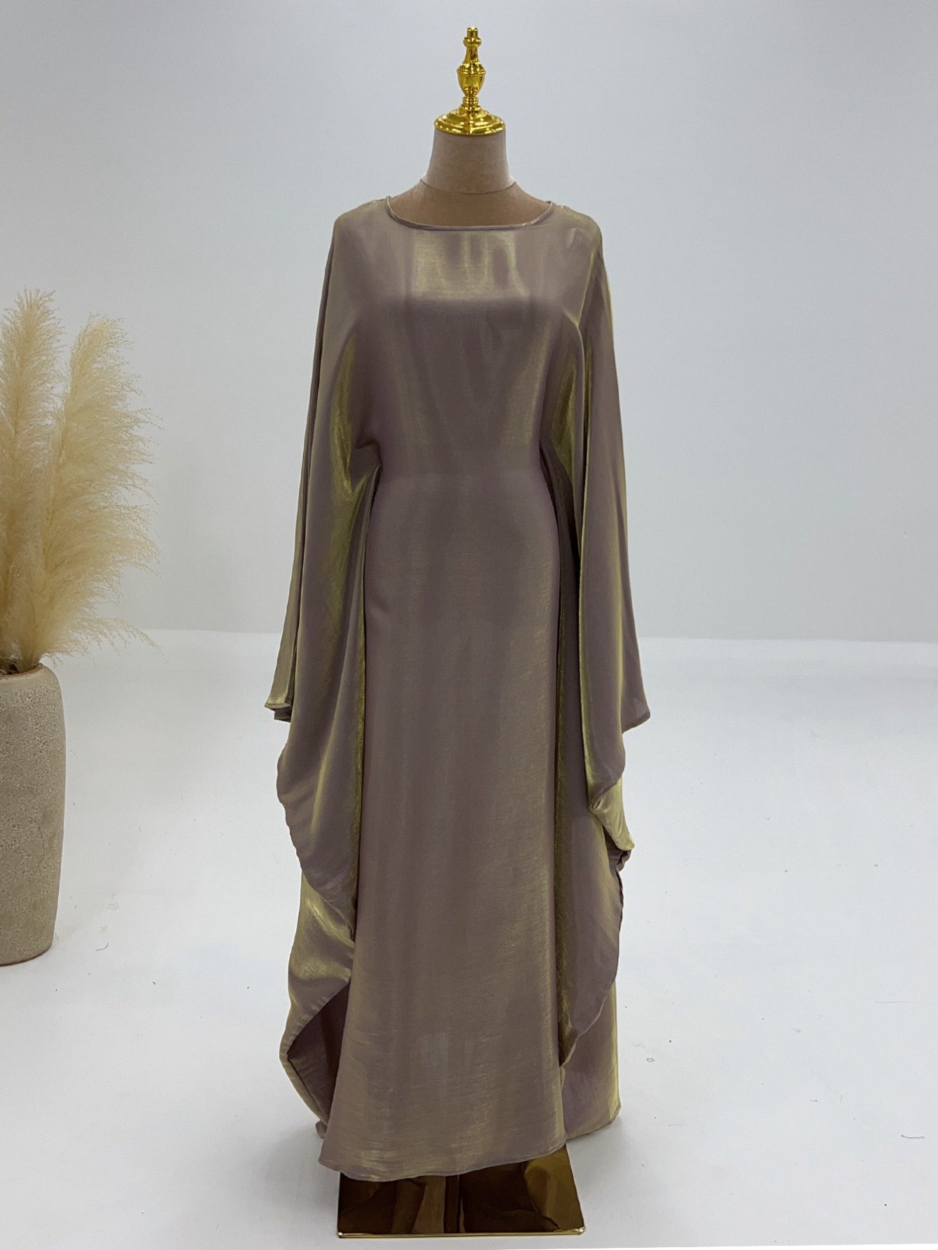 Plus Size, Women's Elegant Lavender Turkish Abaya Robe - Long Sleeve Floor-Length Party Dress with Princess Sleeves, Slim Fit All-Season Modest Gown for Dubai Events, Weddings