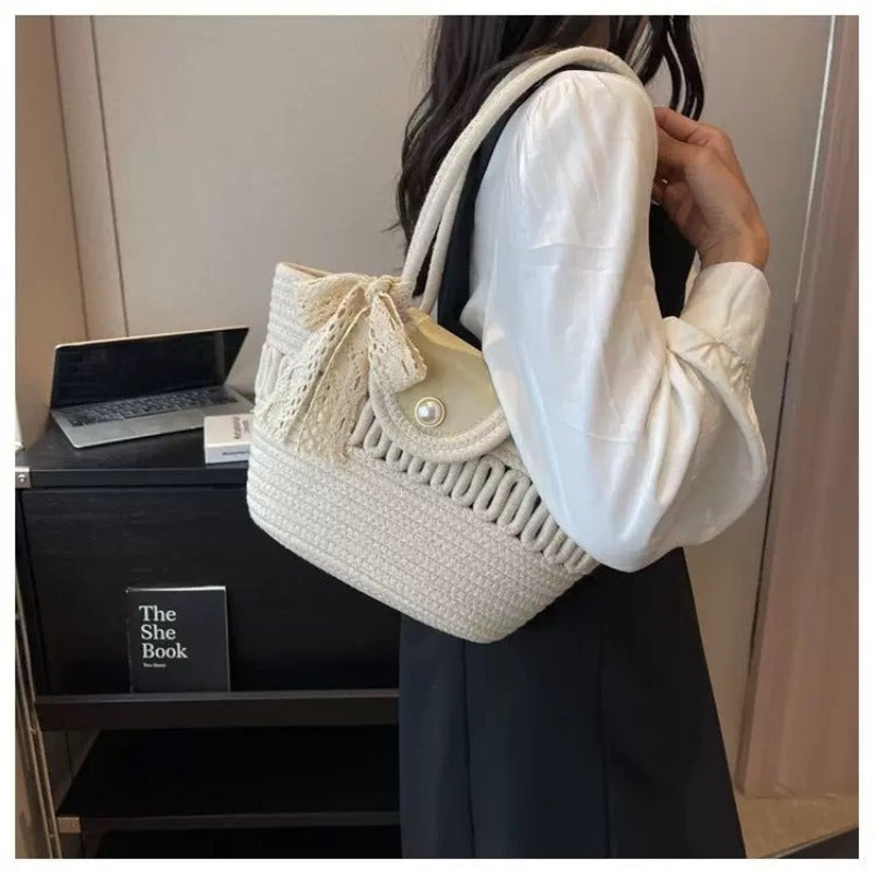 Handbag Women's Straw Basket Handmade Bag Holiday Picnic Spring Trip Photo Beach Bag Single Shoulder Woven Small Bag Elegant Lady