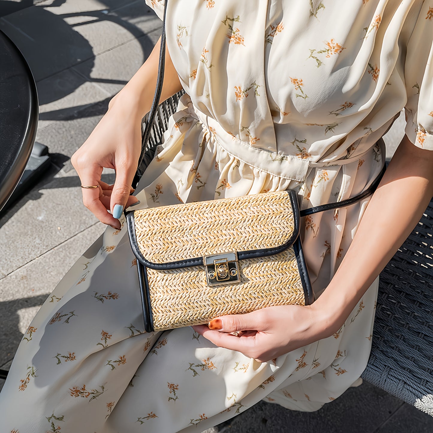 Women's WCrossbody Bag | New Summer Straw Bags, Travel Essentials, Beach Bag, Cosmetic Bag, Lightweight, Fashionable, And High-end
