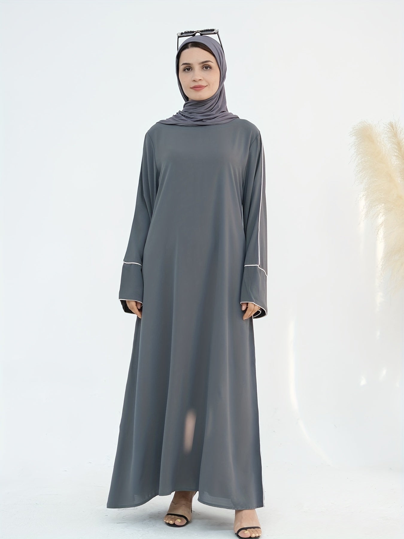 Women's Stylish Solid Color Dubai Turkish Abaya with Lace-Up Waist - Long Robe with Belt, Sleeveless, Polyester, All-Season Wear, Casual Attire|Elegant Attire|Polyester Fabric