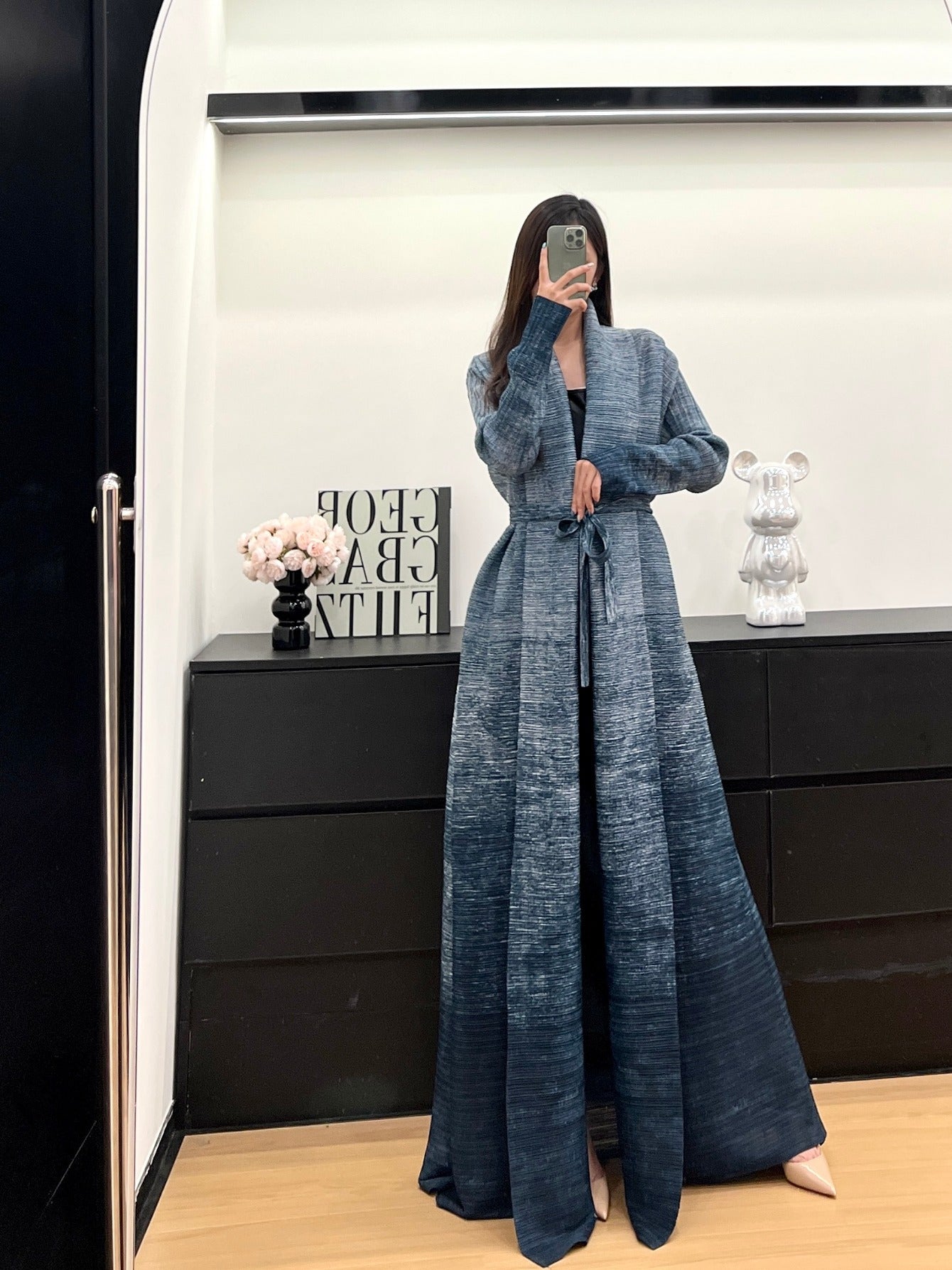 Women's Vintage-Inspired Geometric Print Long Robe Abaya with Tie Waist - Loose Fit, High Stretch, Blue & Black Design, Perfect for Spring/Summer/Fall Festivals