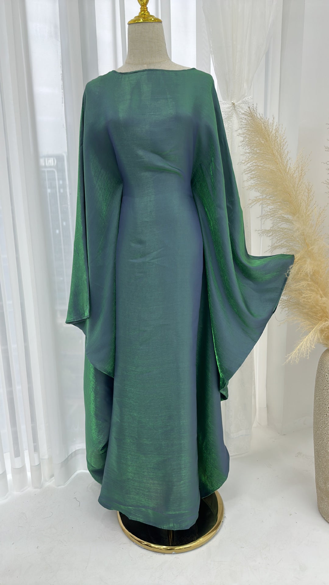 Plus Size, Women's Elegant Lavender Turkish Abaya Robe - Long Sleeve Floor-Length Party Dress with Princess Sleeves, Slim Fit All-Season Modest Gown for Dubai Events, Weddings
