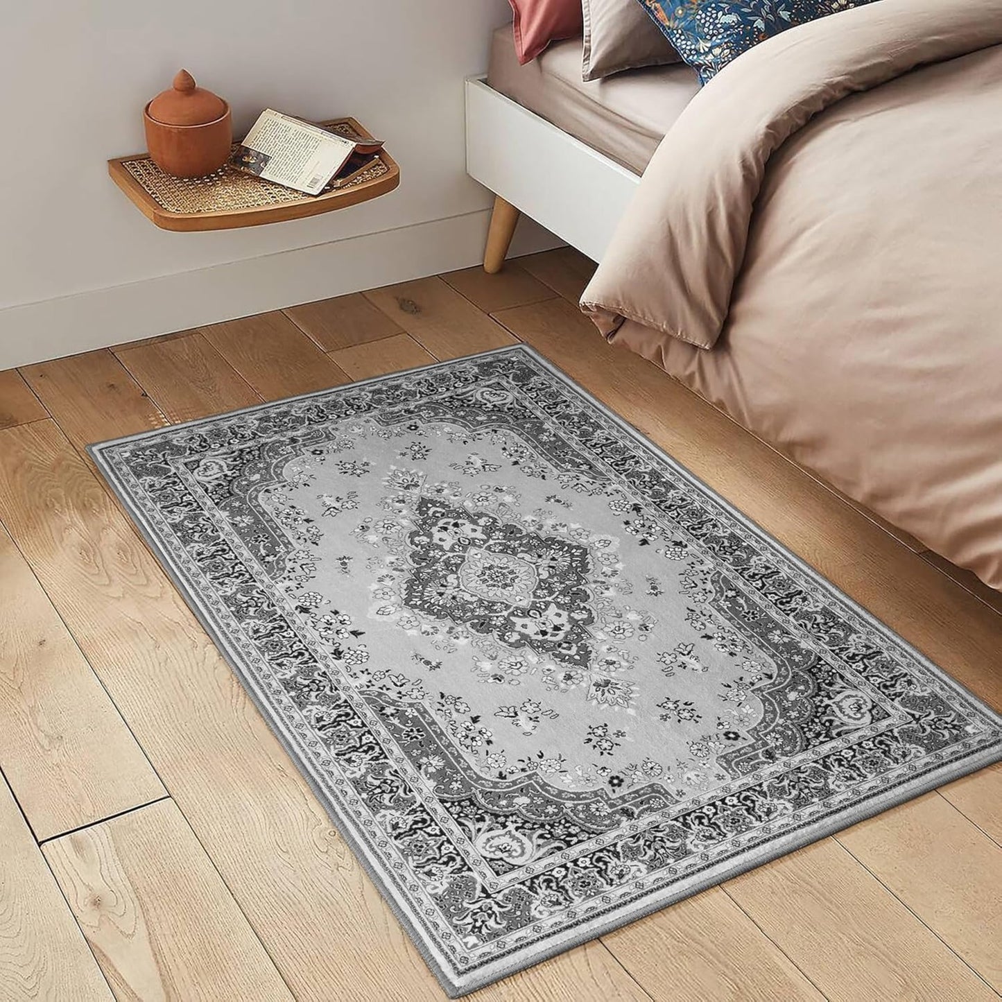 [Vintage Rug] 5x8 Vintage Rug | Black Floral Faux Wool Non Slip Washable Low Pile Indoor Doormat for Bedroom, Entryway, Kitchen, Bedside