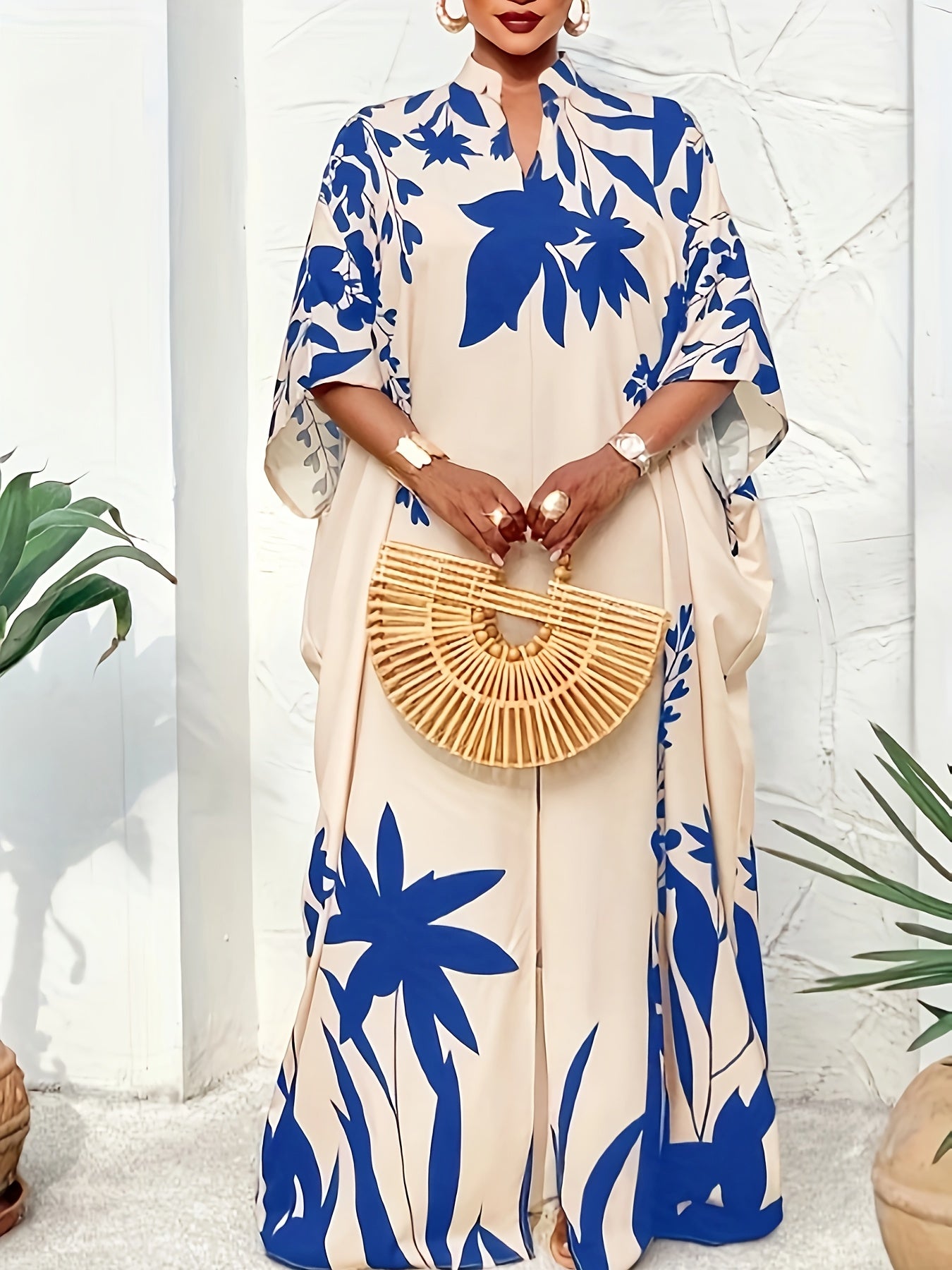 Plus Size, Autumn/Winter Plus Size Blue and White Botanical Print Elegant Dress, Flattering and, Versatile for Daily Outings, Suitable for Christmas, Valentine's Day, and Various Holiday Occasions