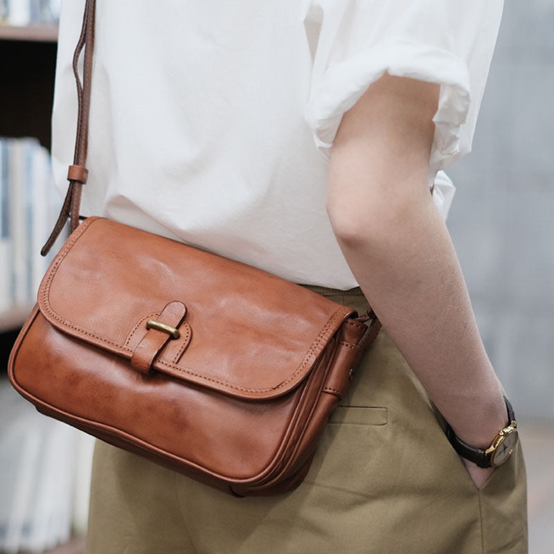 Japanese-Style Vintage Crossbody Shoulder Bag - Genuine Leather with Adjustable Strap & Golden-Tone Clasps, Zipper Closure, Polyester Lining