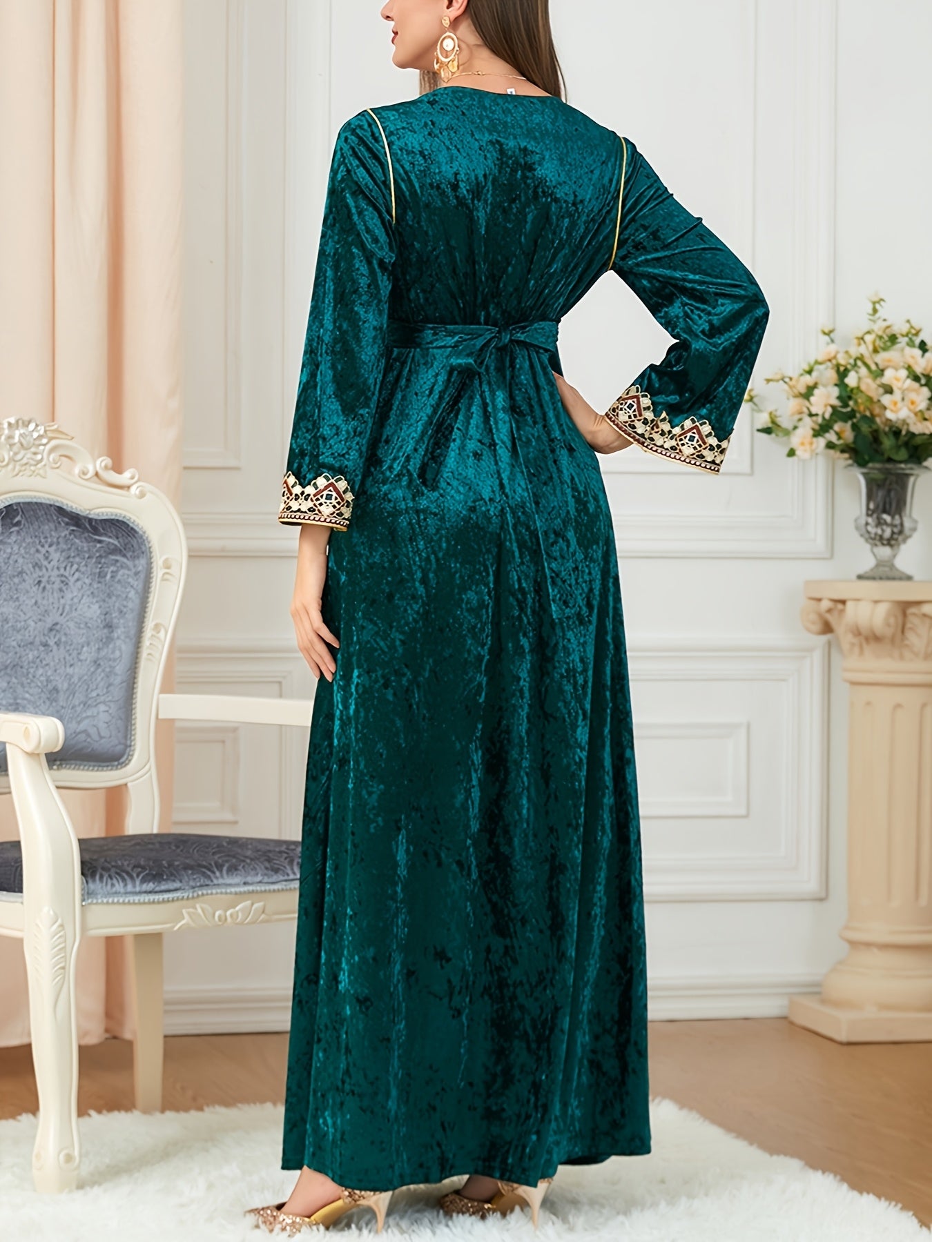 Women's Elegant Velvet Embroidery Abaya Kaftan - Long Sleeve V-Neck with Adjustable Waist Belt, A-Line Silhouette & Flared Hem for Modest Moroccan Turkish Arab Style