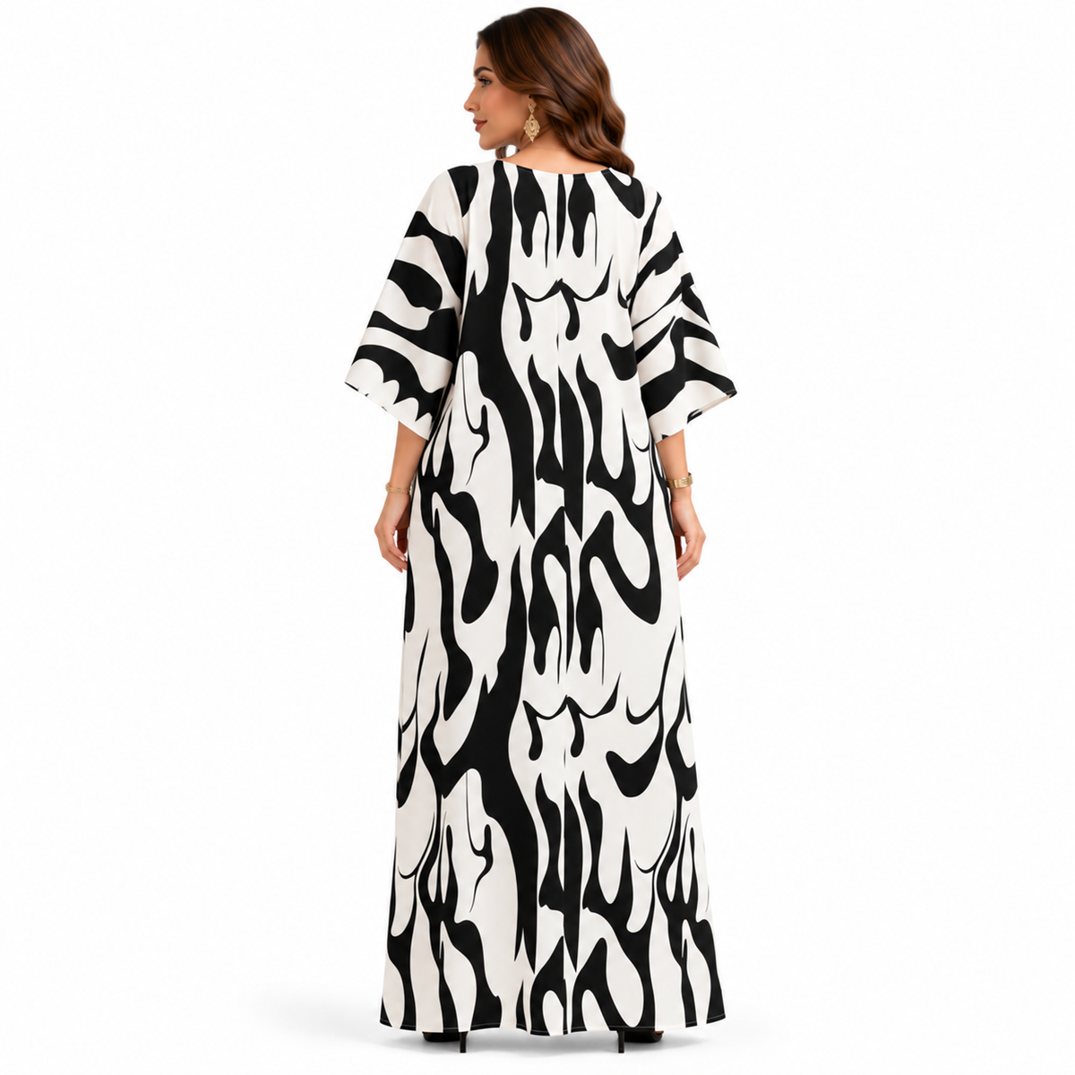 Abstract Monochrome Flowing Women’s Baju Kaftan