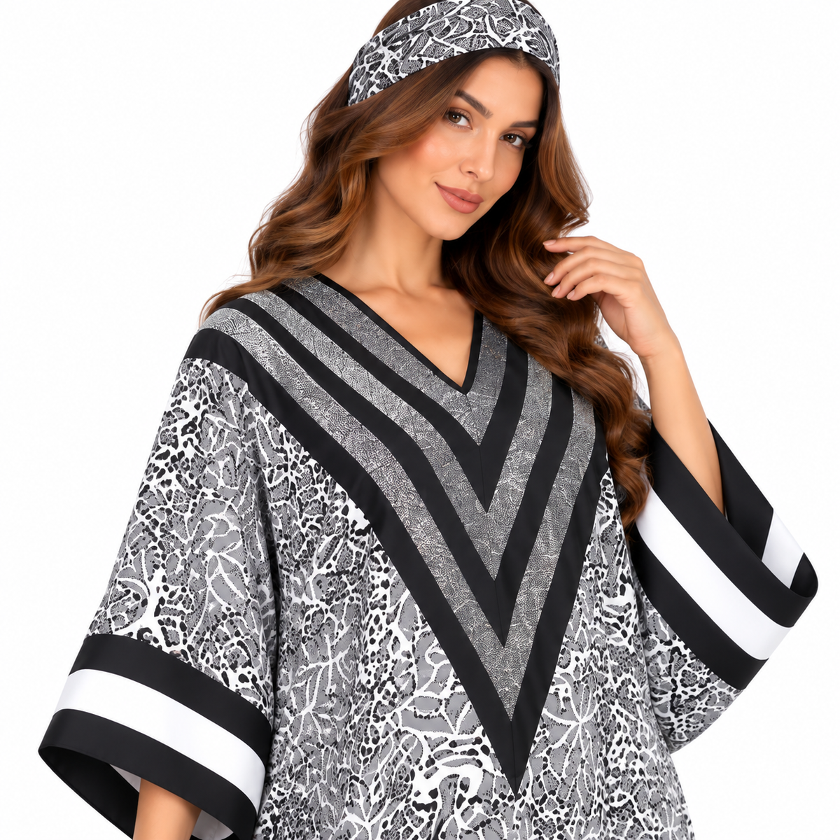 Monochrome Shimmer Chevron Print Baju Kaftan