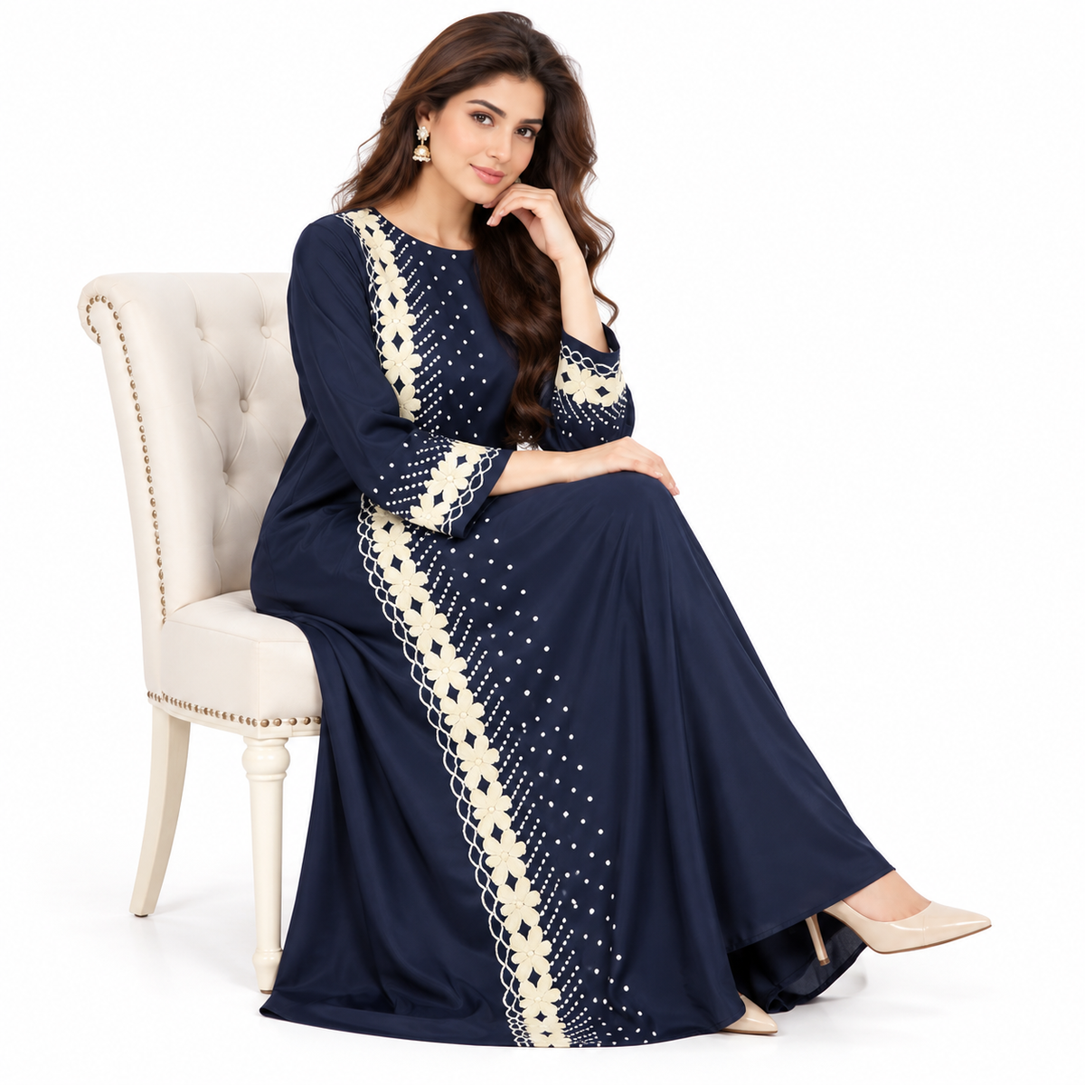 Elegant Pakistani Kaftan With Floral Embroidery