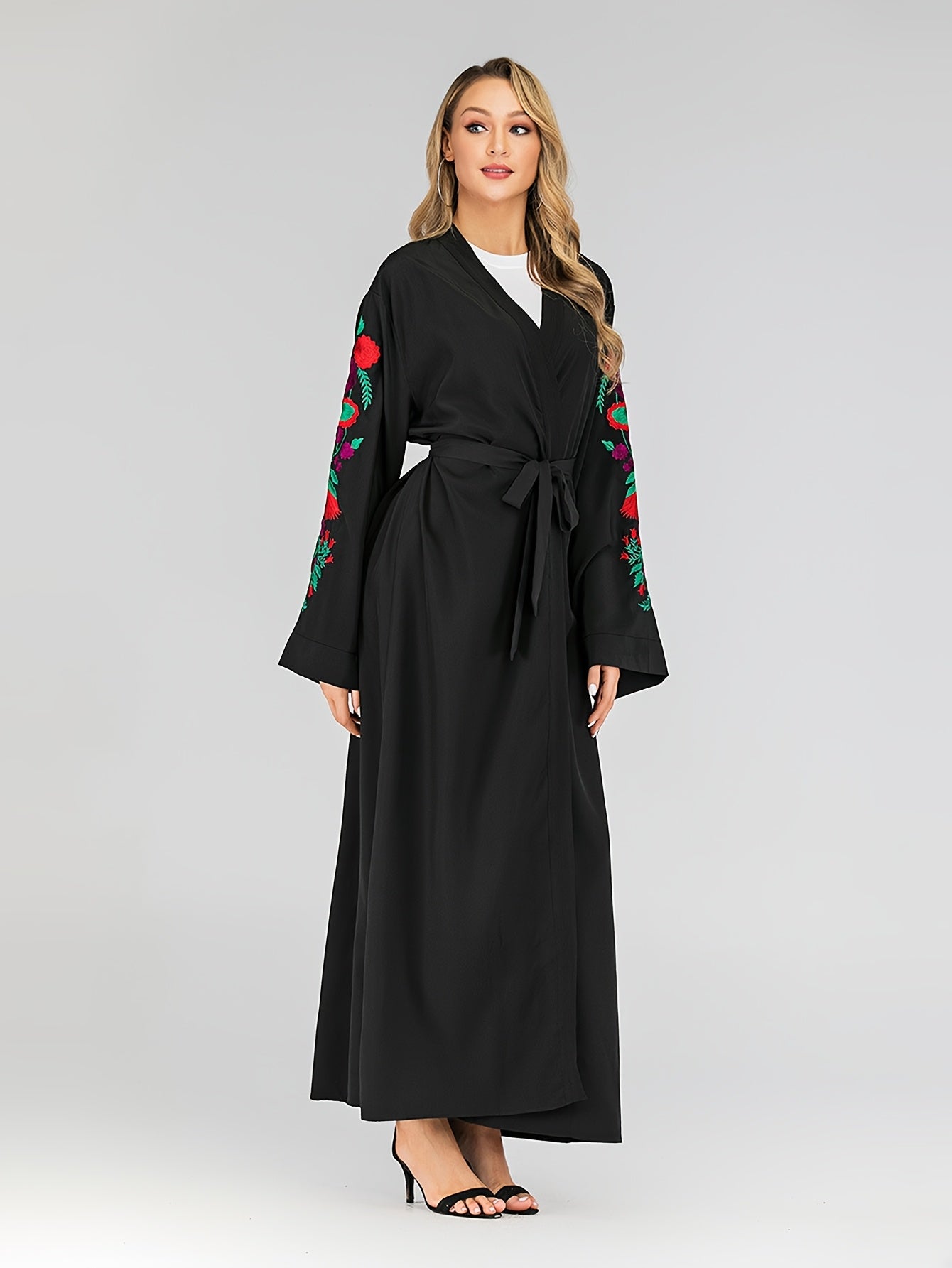 Women's Elegant Islamic Emirati Abaya Robe - Long Sleeve Islamic Dress with Belt, Black with Floral pattern, Lightweight Non-Stretchy Fabric for Everyday & Ramadan