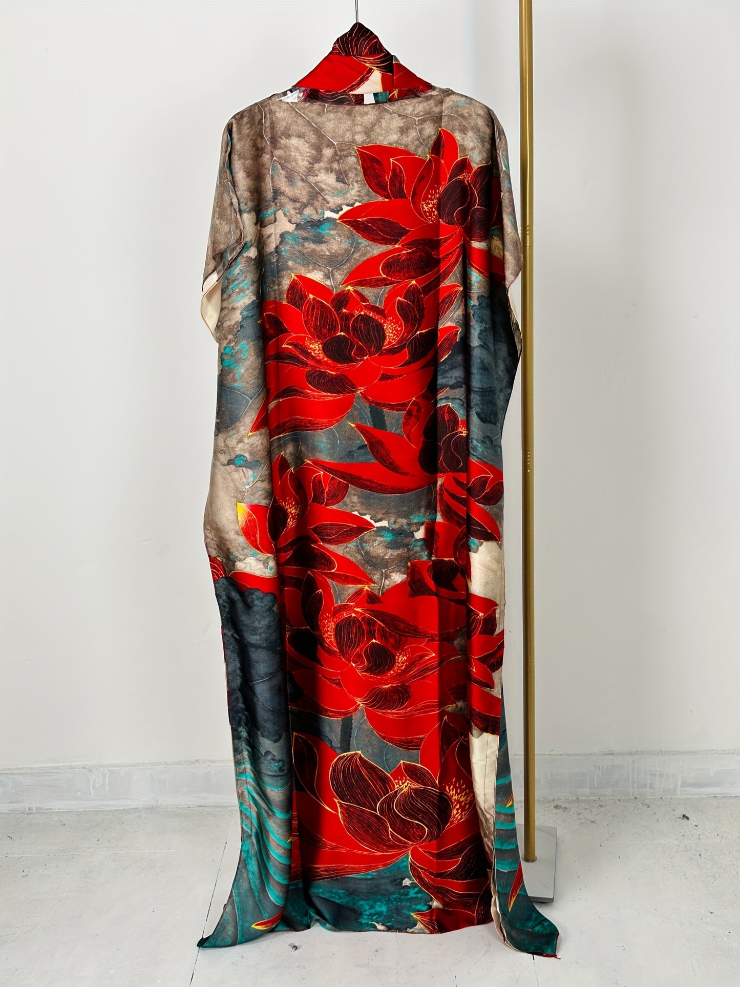 Elegant Plus Size Middle Eastern Kaftan Abaya with Scarf - Vibrant Geometric Floral Design, Soft Non-Stretch Fabric, Perfect for All Seasons, Available in Two Sizes (110g/㎡)
