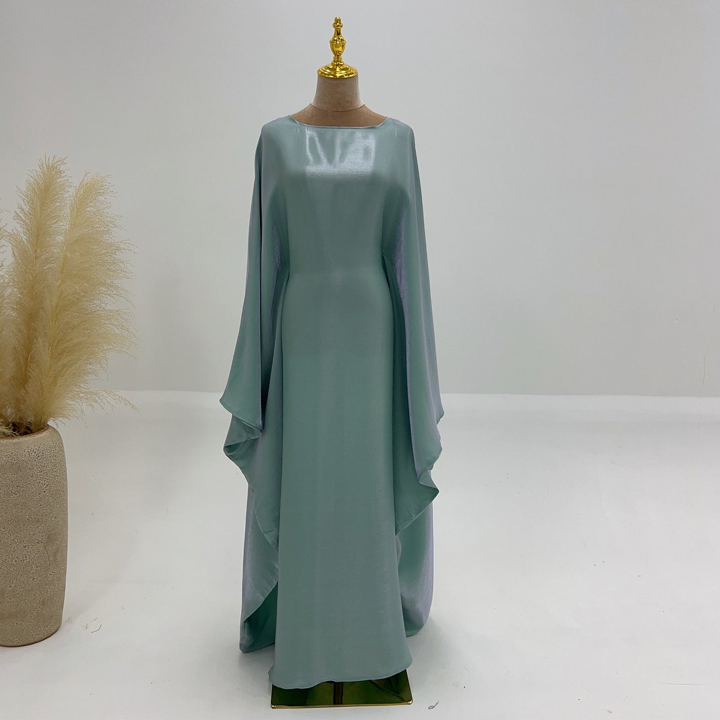 Plus Size, Women's Elegant Lavender Turkish Abaya Robe - Long Sleeve Floor-Length Party Dress with Princess Sleeves, Slim Fit All-Season Modest Gown for Dubai Events, Weddings