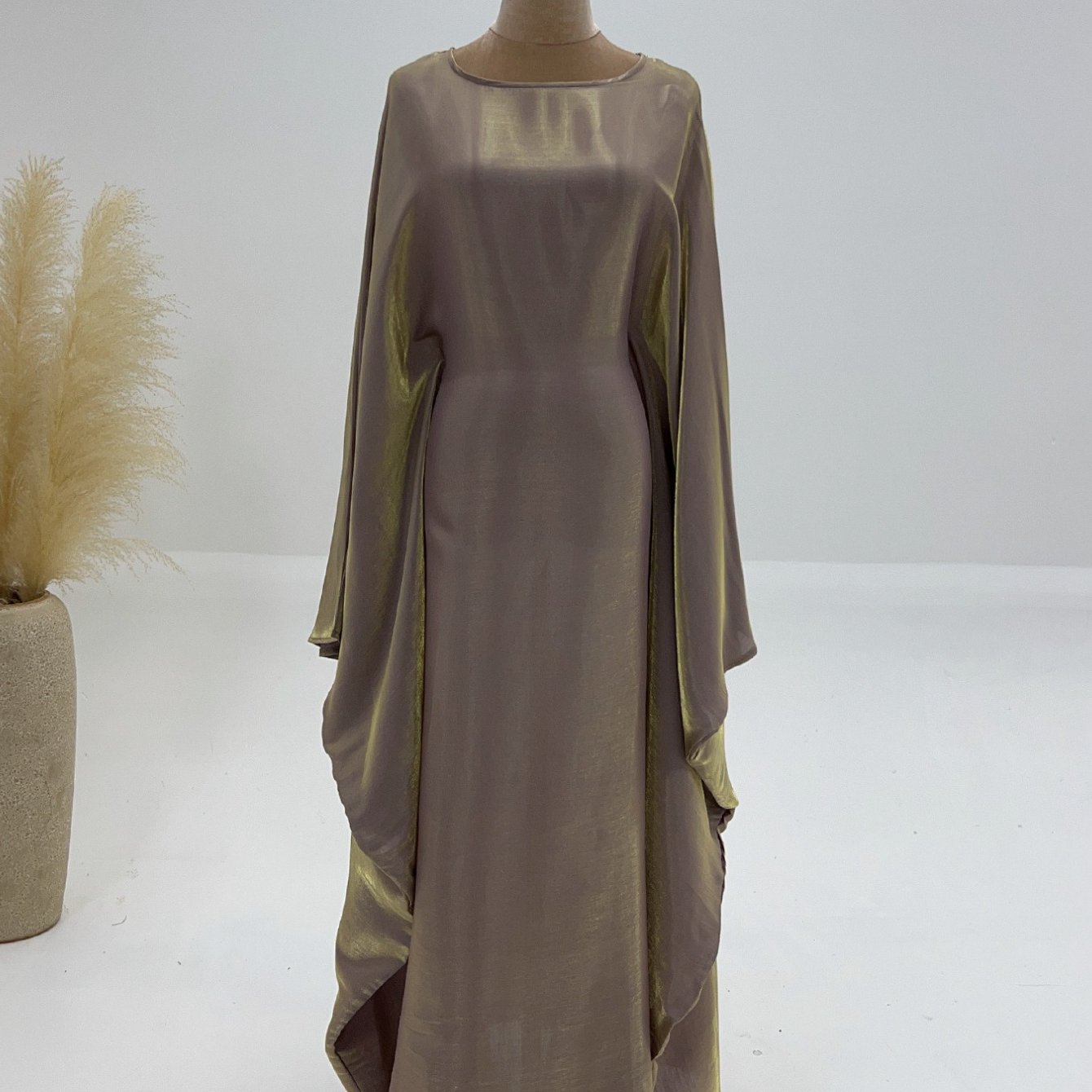Plus Size, Women's Elegant Lavender Turkish Abaya Robe - Long Sleeve Floor-Length Party Dress with Princess Sleeves, Slim Fit All-Season Modest Gown for Dubai Events, Weddings