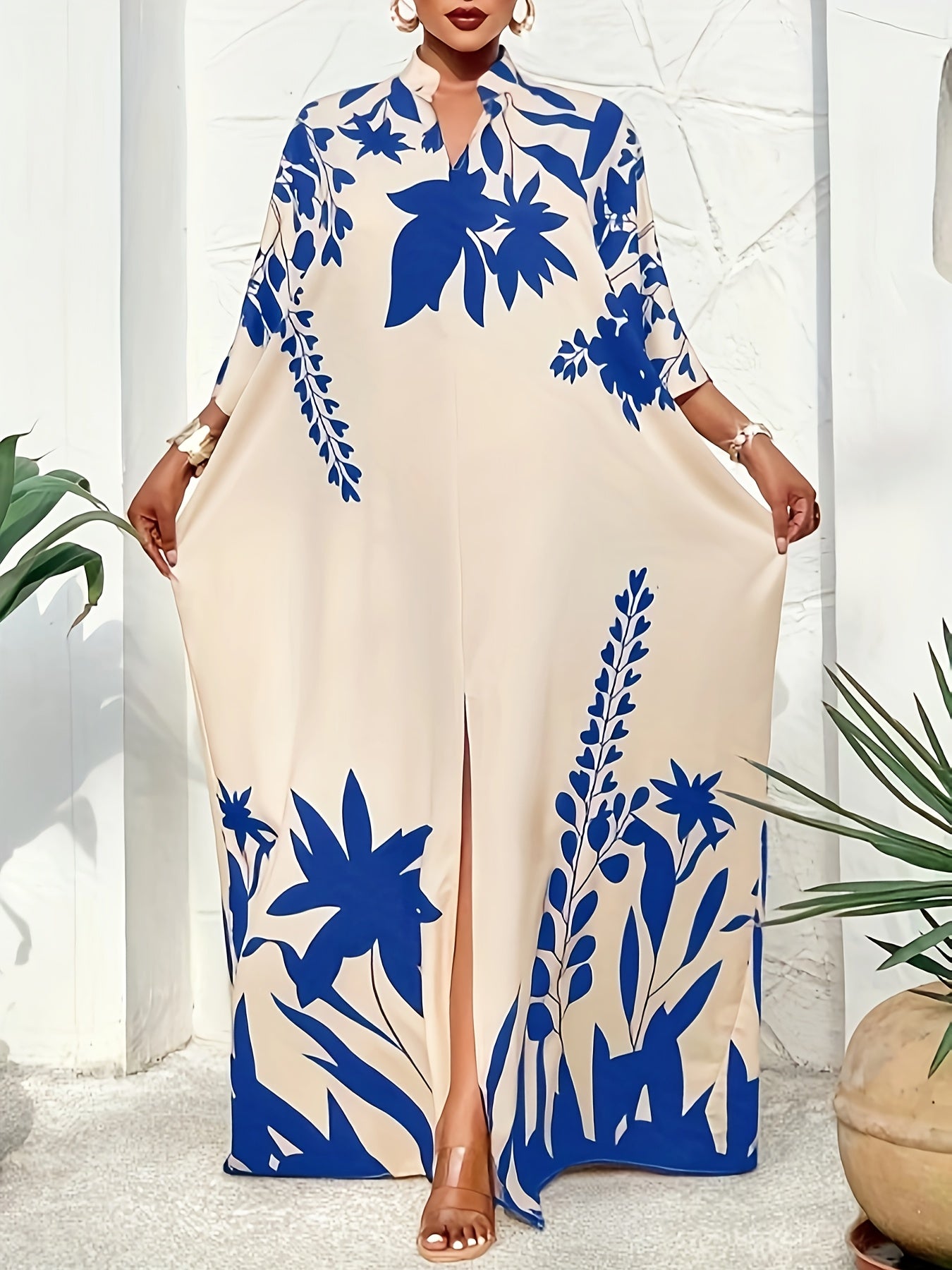 Plus Size, Autumn/Winter Plus Size Blue and White Botanical Print Elegant Dress, Flattering and, Versatile for Daily Outings, Suitable for Christmas, Valentine's Day, and Various Holiday Occasions