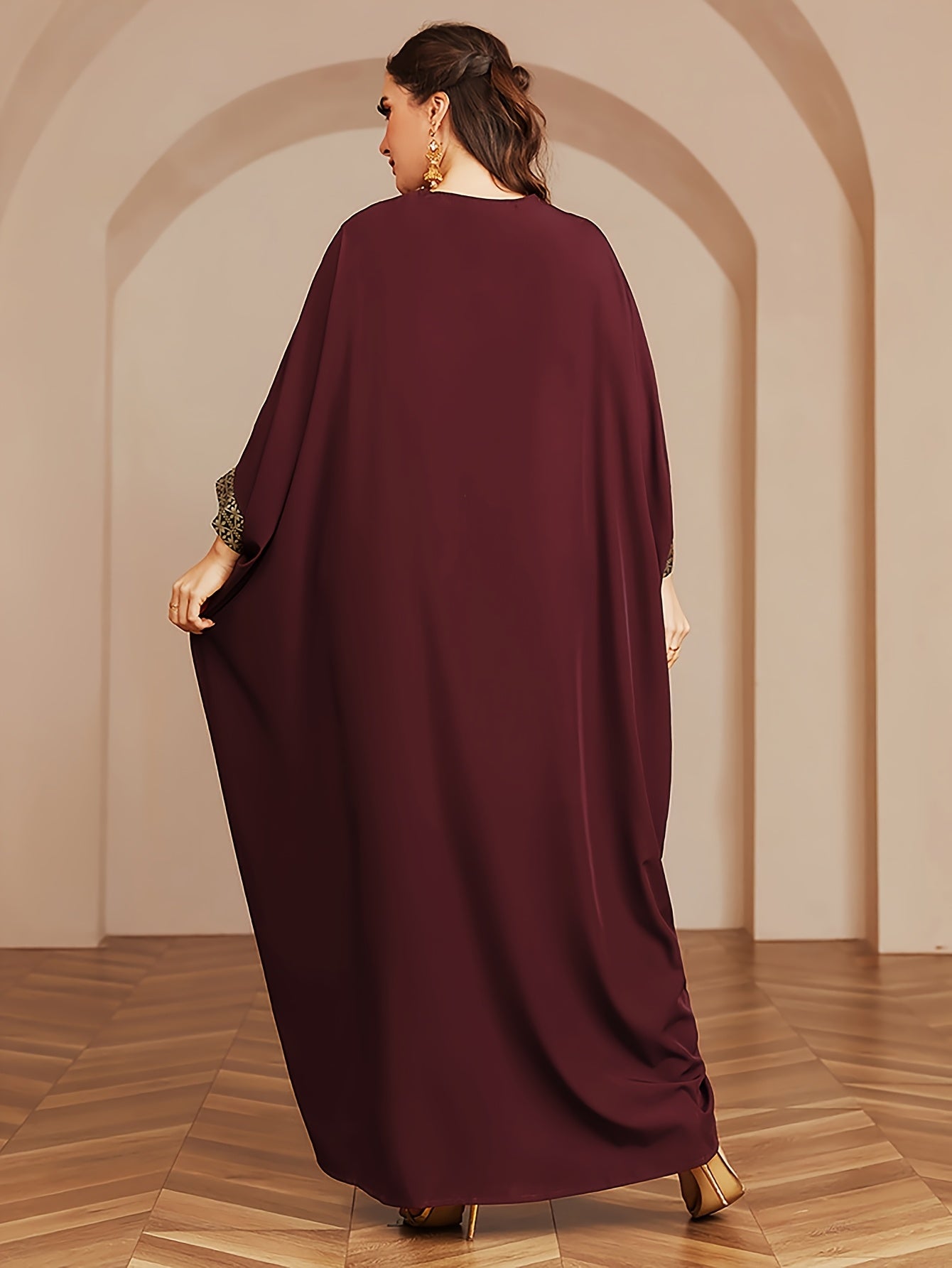 Polyester Long Kaftan | V-Neck Tribal Pattern Woven Non-Stretch, Middle East Golden Tassel, Batwing Sleeve Abaya, Plus Size, All Season