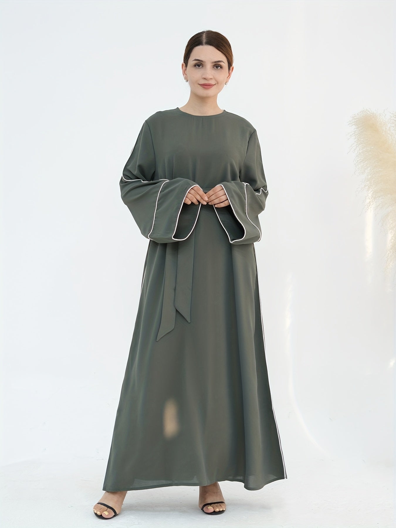 Women's Stylish Solid Color Dubai Turkish Abaya with Lace-Up Waist - Long Robe with Belt, Sleeveless, Polyester, All-Season Wear, Casual Attire|Elegant Attire|Polyester Fabric