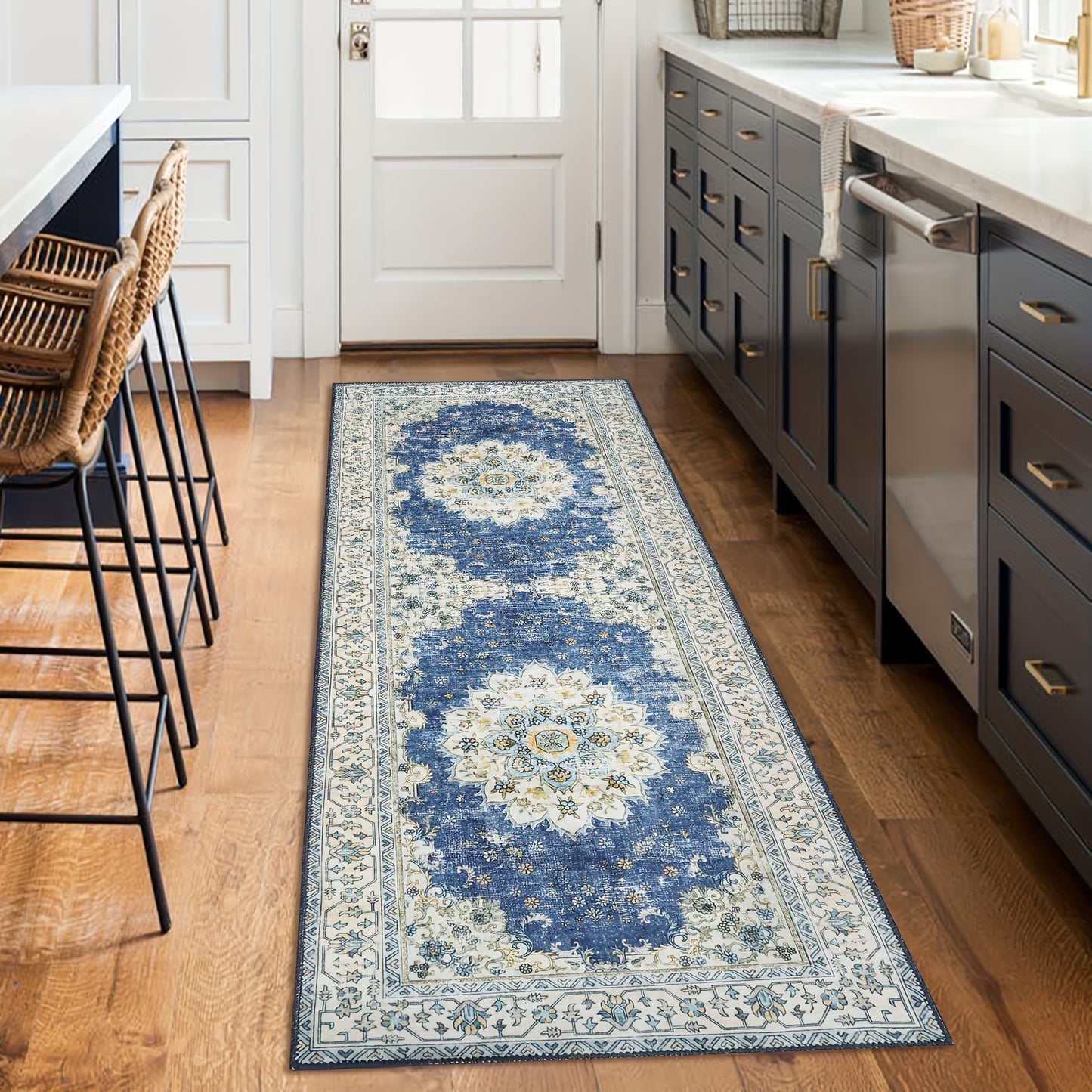 Vintage Floral Print Throw Floor Carpet Small Entrance Rug Washable Living Room Rug Easy Cleaning Rug Stain Resistant Indoor Carpet Non Slip Non Shedding Low Pile Soft Bedroom Rug Folding Rug For Dining Room Office Kitchen