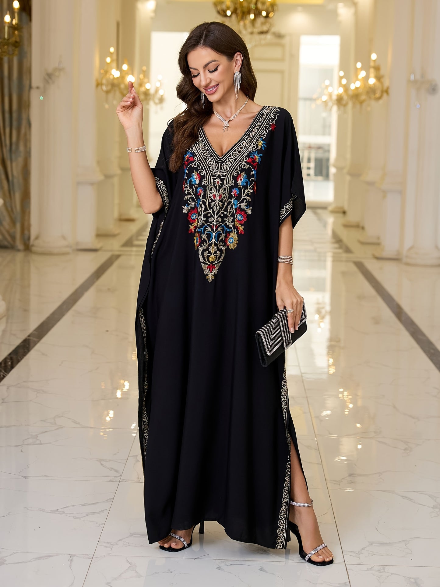 EDOLYNSA Ramadan Flowy Kaftan Gown with a V-Neck, Featuring Vibrant, Batwing Sleeves, Side Slits, And a Chic Design, Perfect for Large Sizes As a Resort Robe Or a Casual And Comfy Beach Cover-Up for Bikinis, Model Q1761.