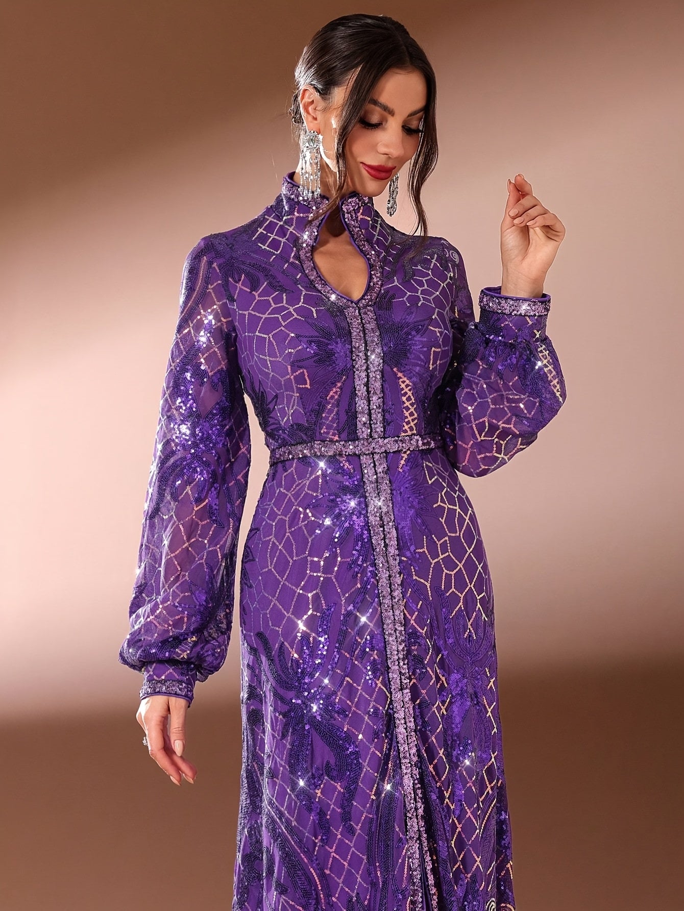 Elegant Women's Long Arabian Abaya Gown - V-Neck with Sequin Detail, Long Sleeves, High-Low Hem, Zipper Closure, Perfect for Formal Events, Birthdays, and Banquets, Banquet Attire, Striped Texture, Intricate Design