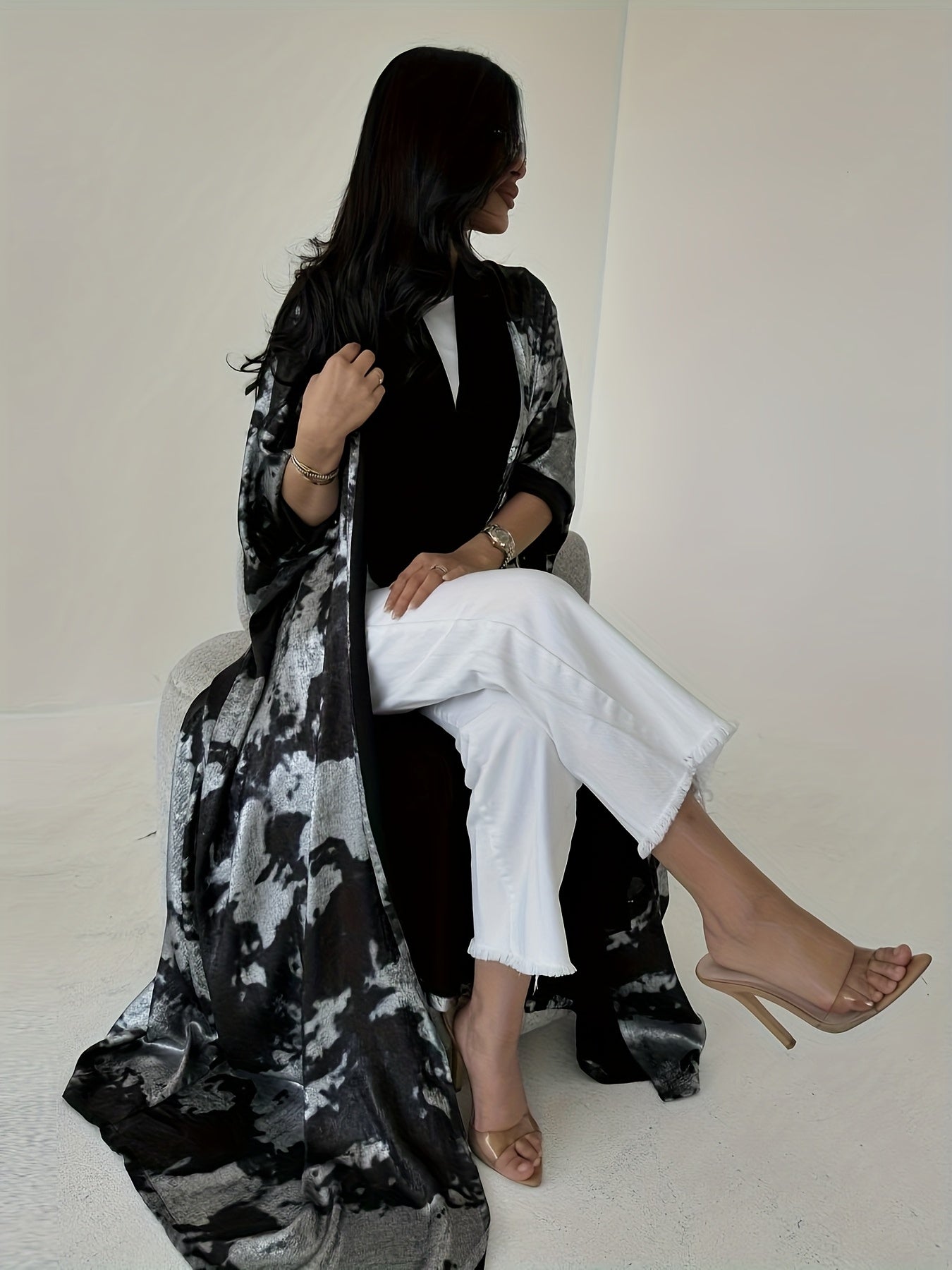 Women's Islamic Abaya Robe - Elegant Black & Golden Arabic Gulf Wedding & Everyday Hijab Coat, Long Flowing Muslim Dress with Open Front, Non-Stretchy Fabric for Modest Muslim Women