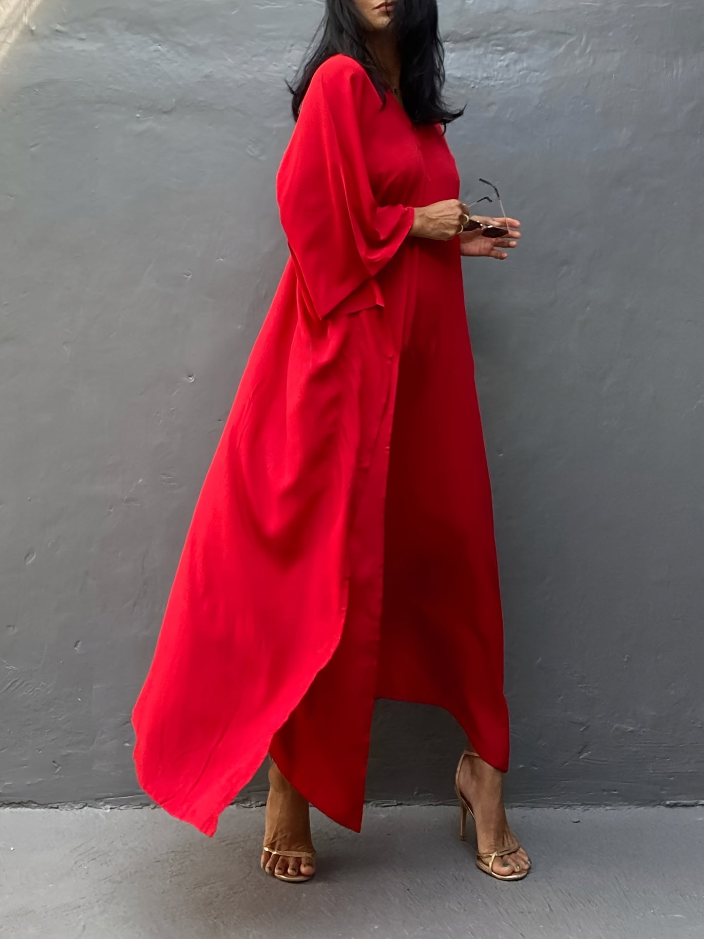 Elegant Plus Size Kaftan Abaya - Luxurious Batwing Sleeve, Flowy Loose Fit Maxi Robe for Women - Soft Rayon Blend, Non-Stretch Fabric, Perfect for Spring, Summer, and Fall Seasons