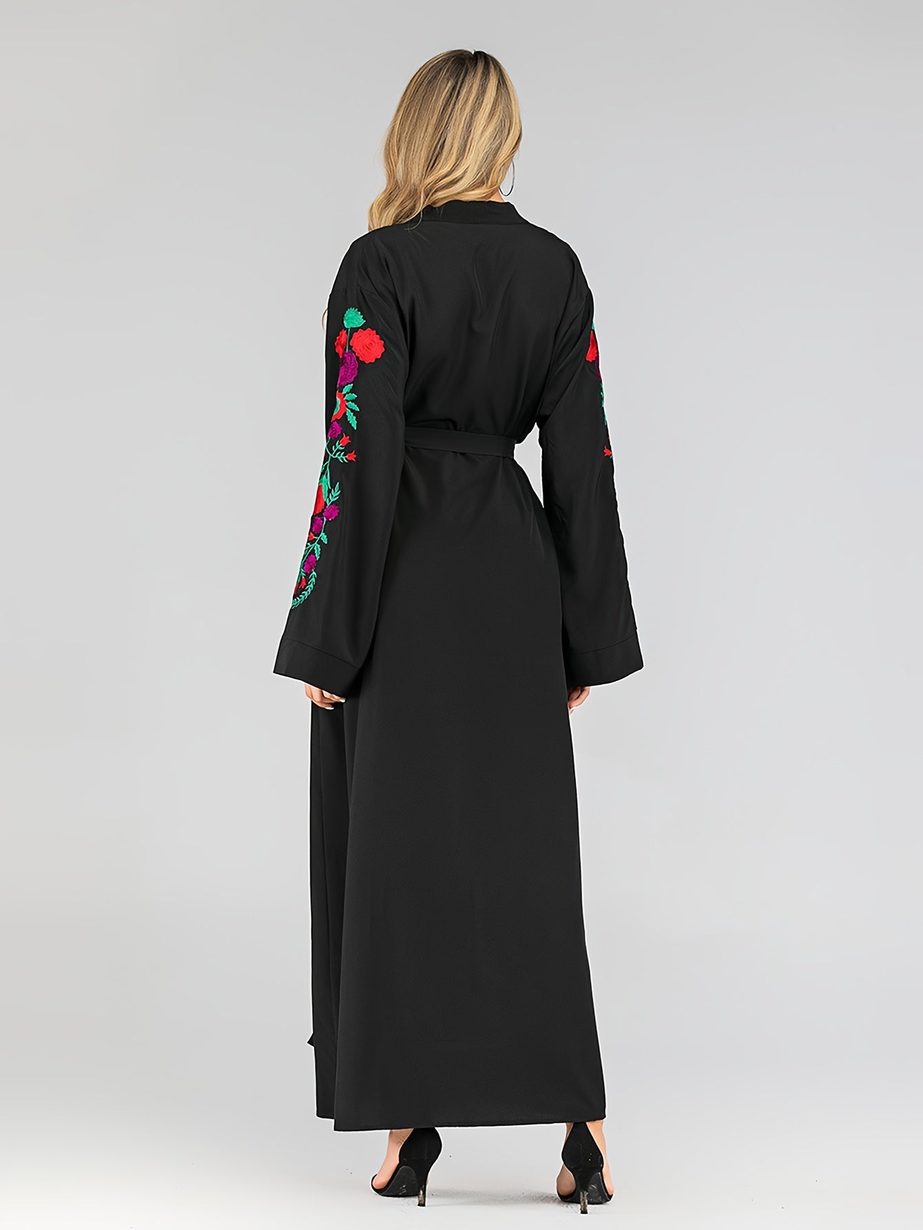 Women's Elegant Islamic Emirati Abaya Robe - Long Sleeve Islamic Dress with Belt, Black with Floral pattern, Lightweight Non-Stretchy Fabric for Everyday & Ramadan