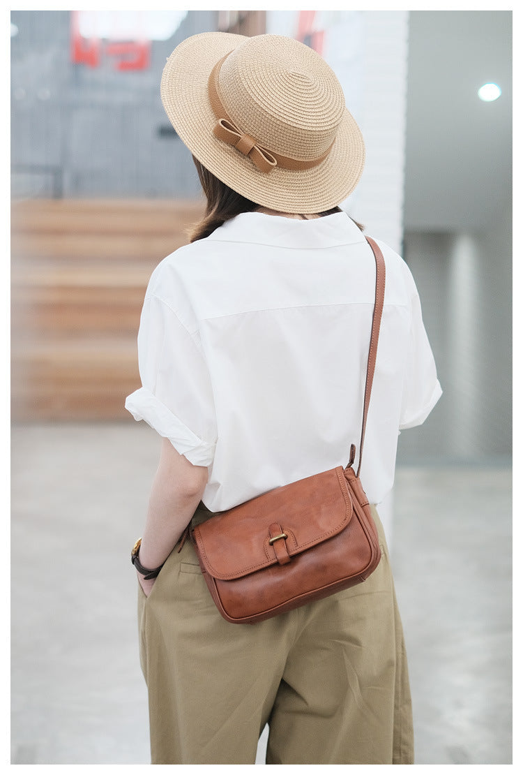 Japanese-Style Vintage Crossbody Shoulder Bag - Genuine Leather with Adjustable Strap & Golden-Tone Clasps, Zipper Closure, Polyester Lining